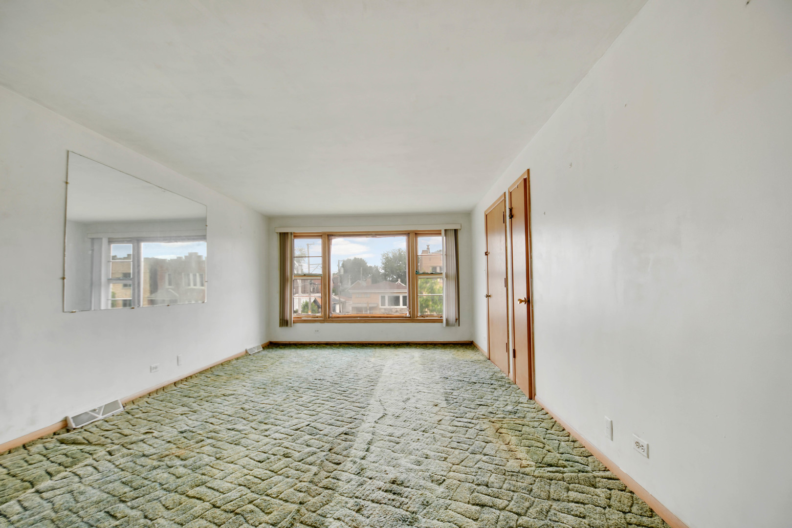 843 W 34th Place, Chicago, IL 60608