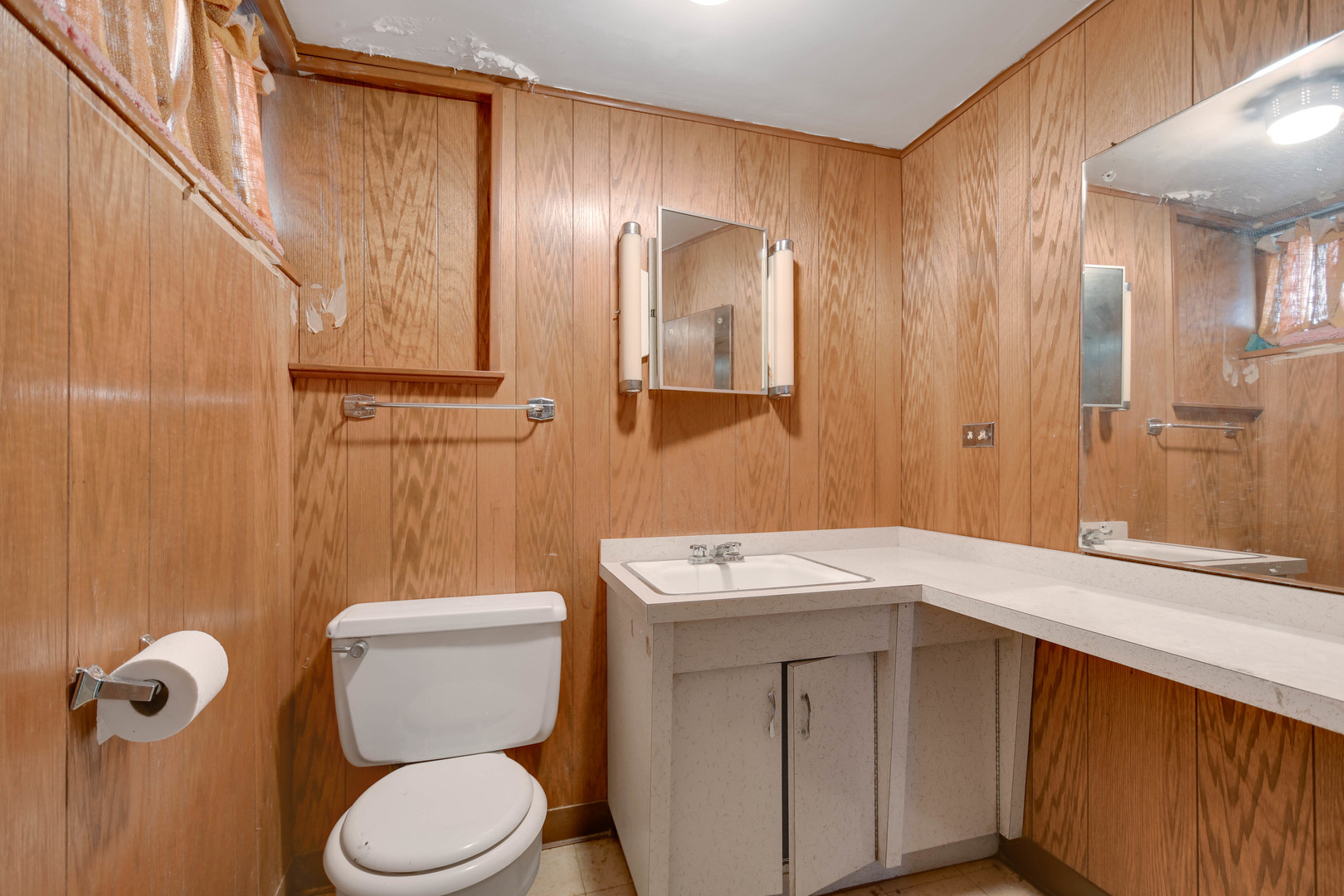 843 W 34th Place, Chicago, IL 60608