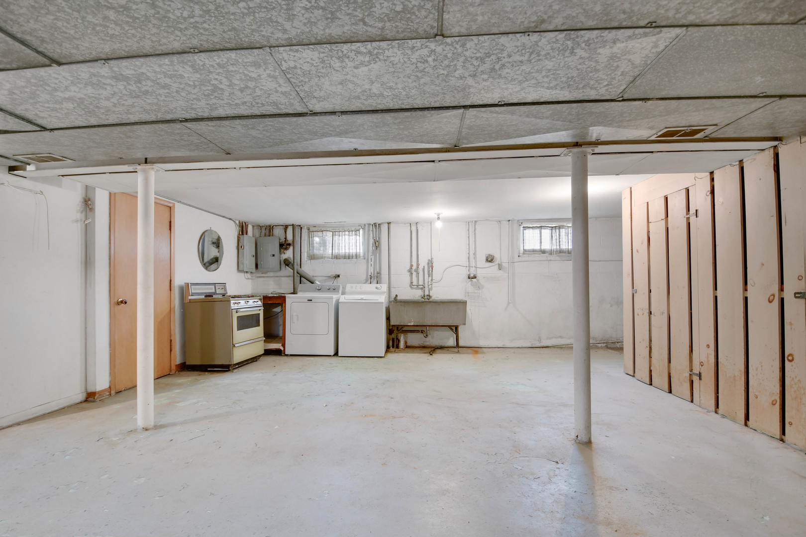 843 W 34th Place, Chicago, IL 60608