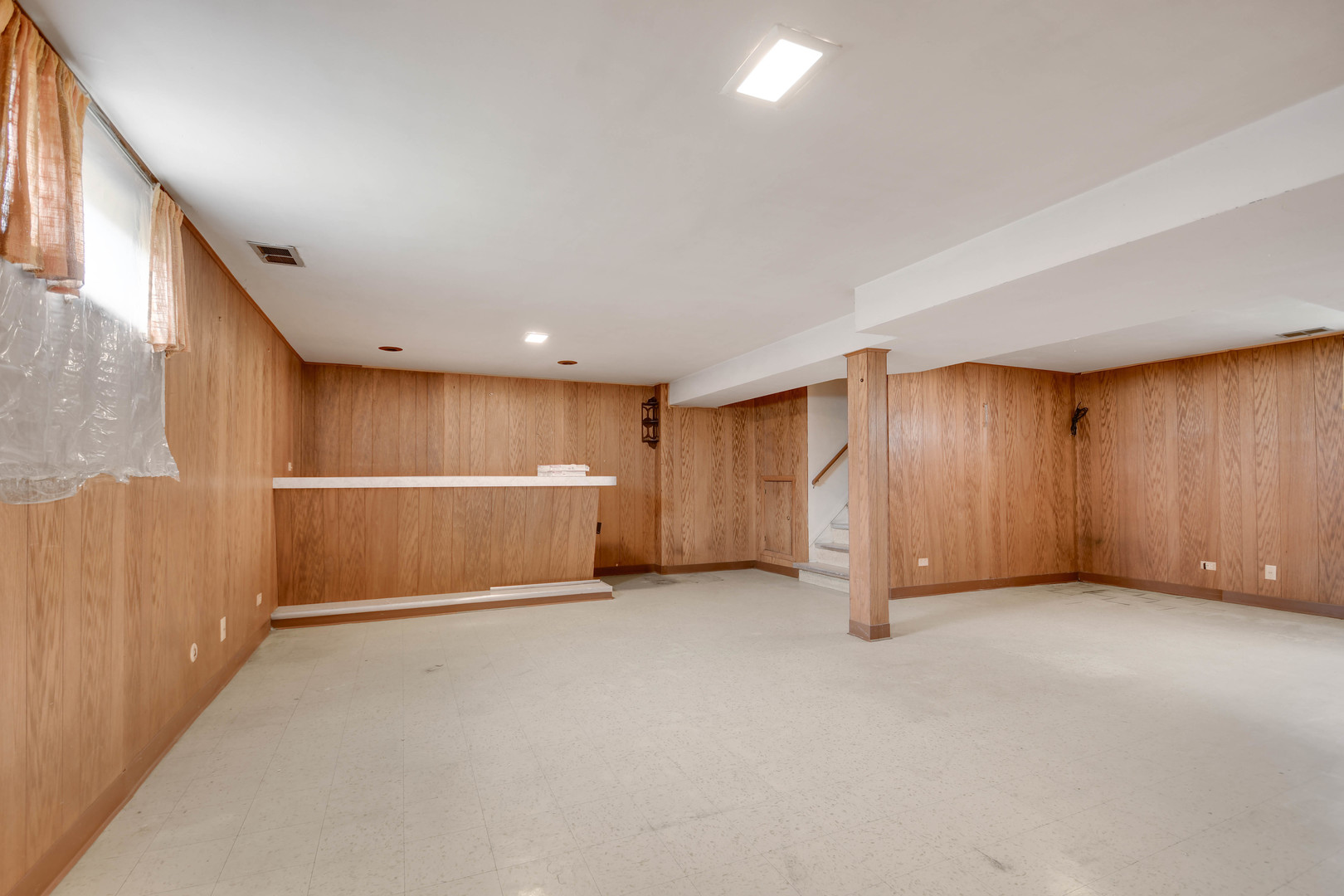 843 W 34th Place, Chicago, IL 60608