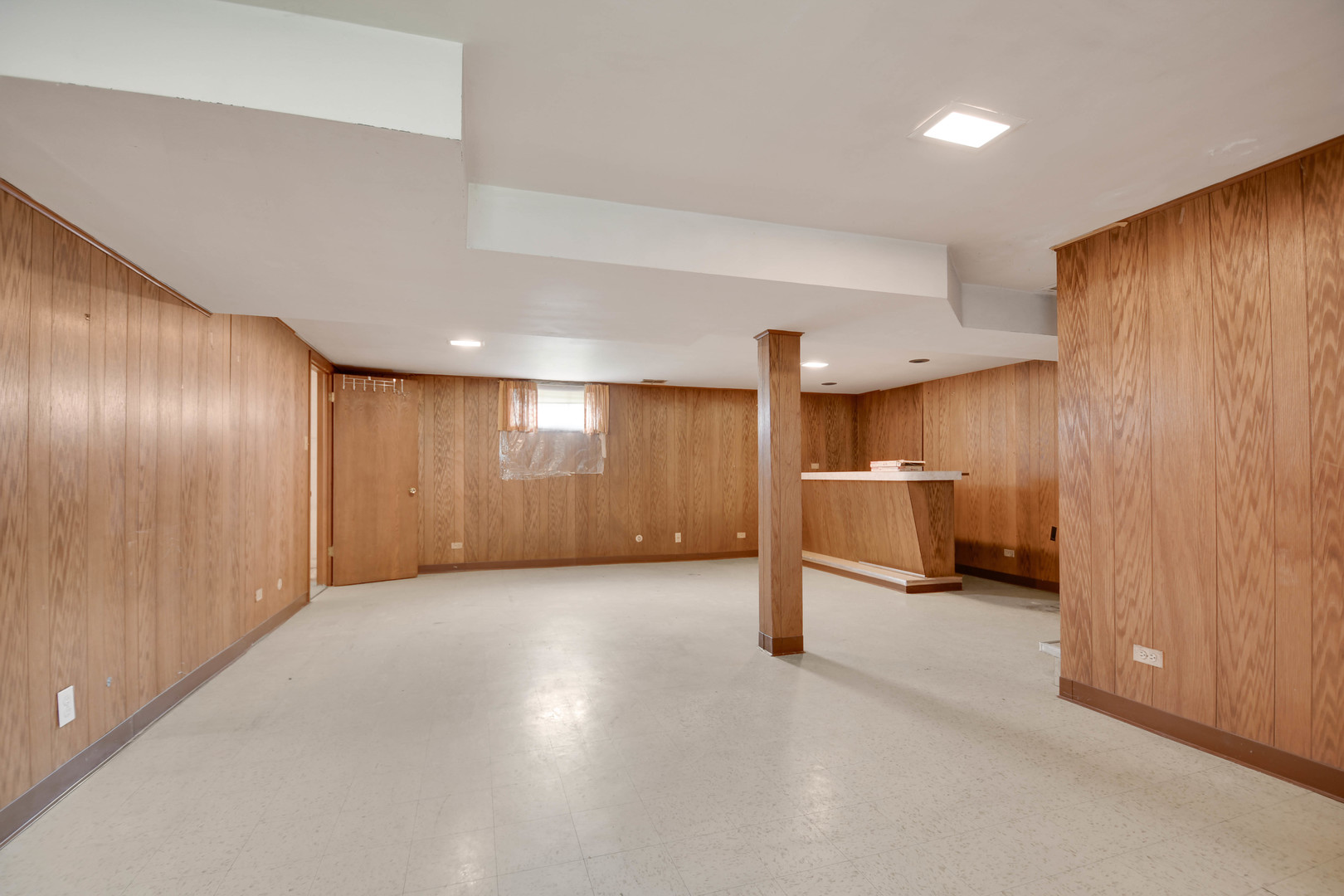843 W 34th Place, Chicago, IL 60608