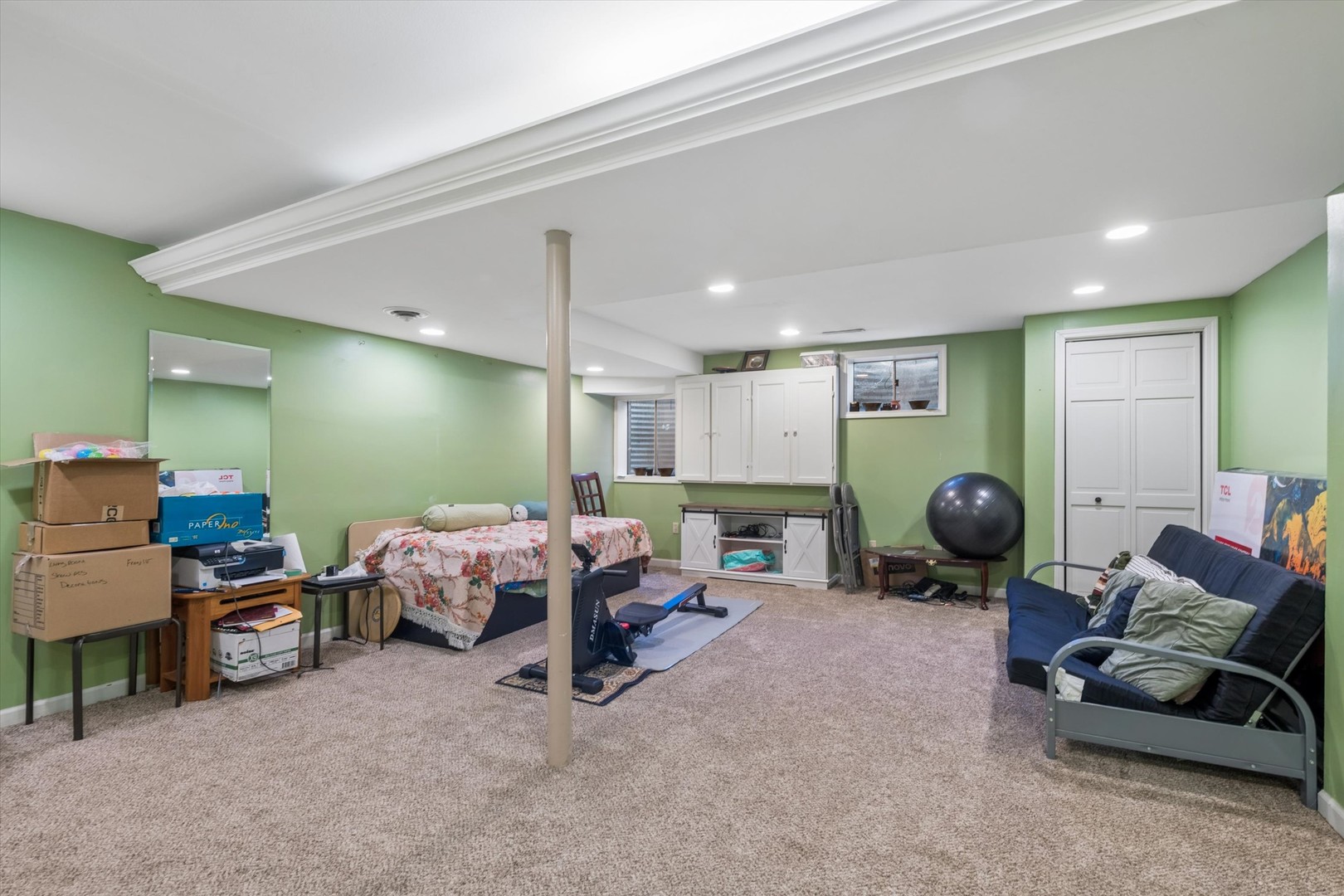 2142 N Summit Street, Wheaton, IL 60187