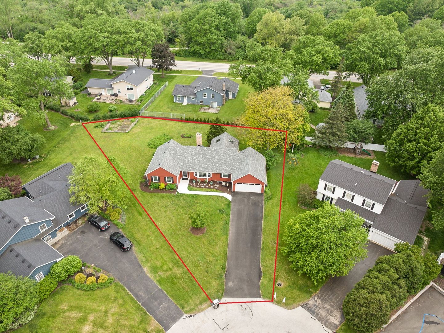 27W359 Aspen Court, Winfield, IL 60190