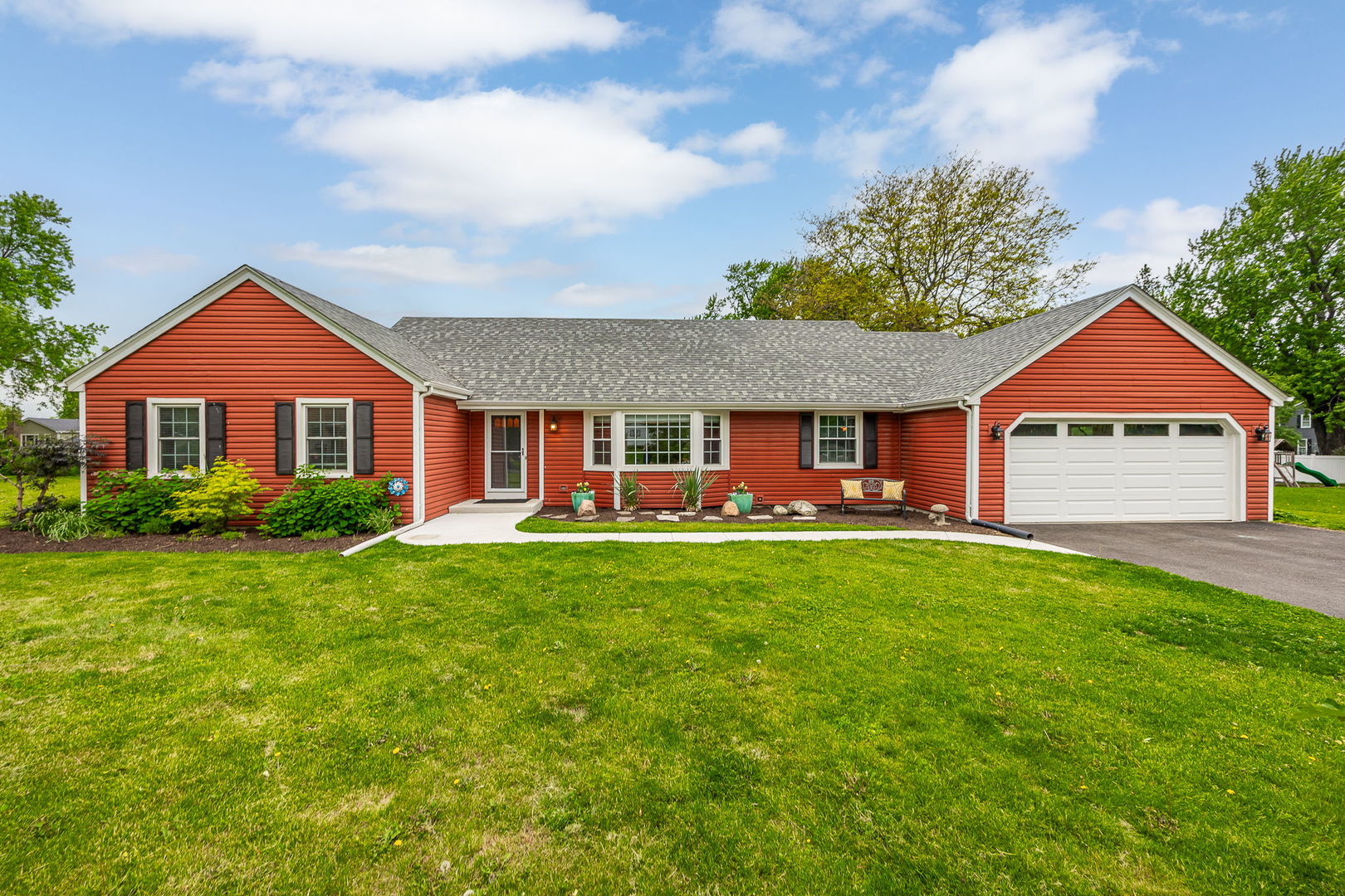 27W359 Aspen Court, Winfield, IL 60190