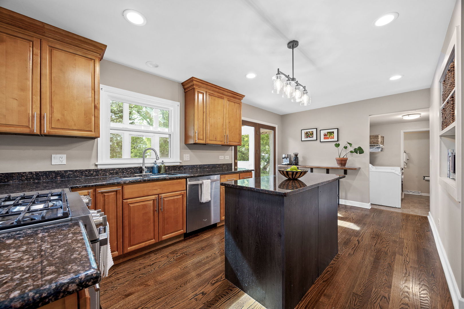 27W359 Aspen Court, Winfield, IL 60190