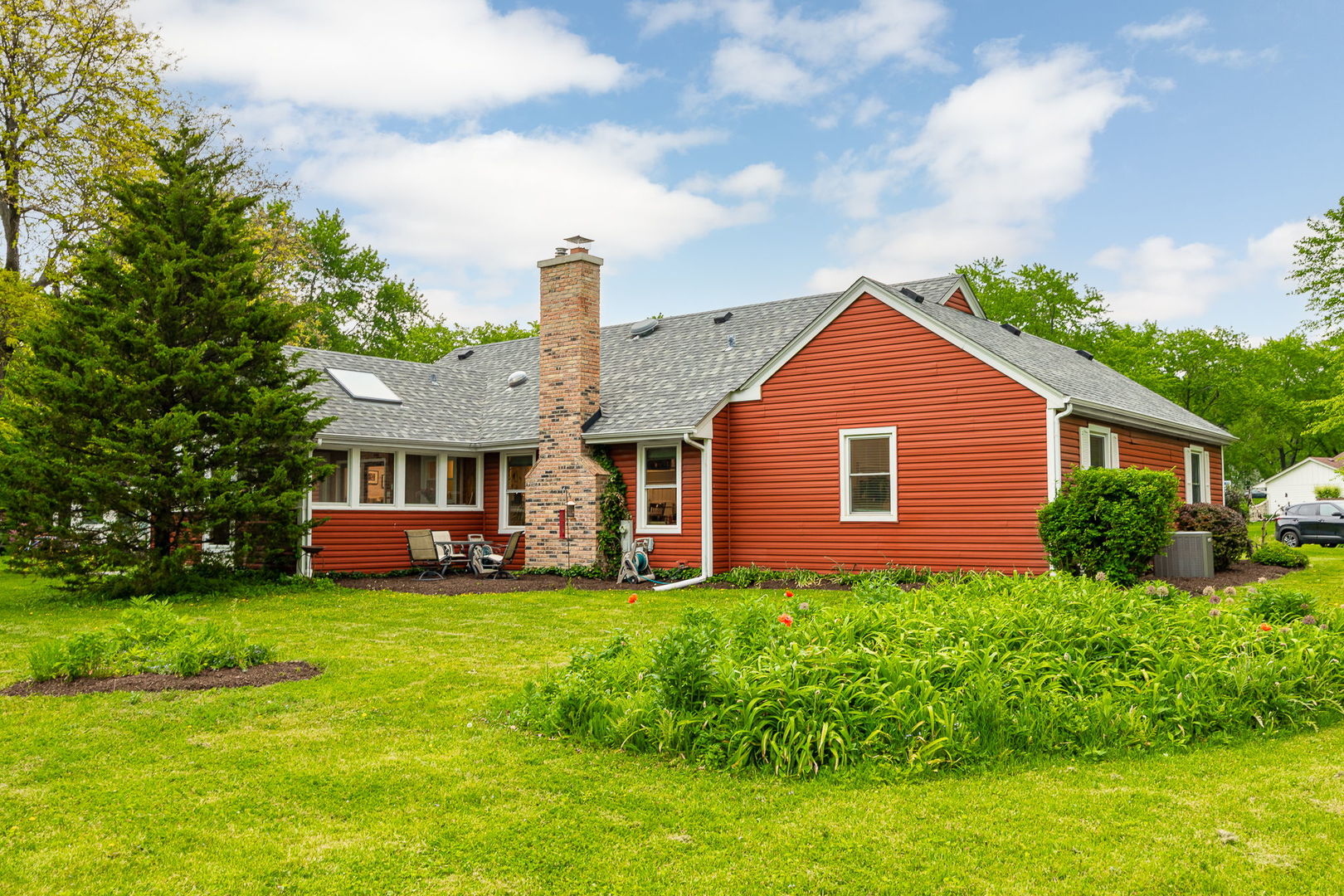 27W359 Aspen Court, Winfield, IL 60190