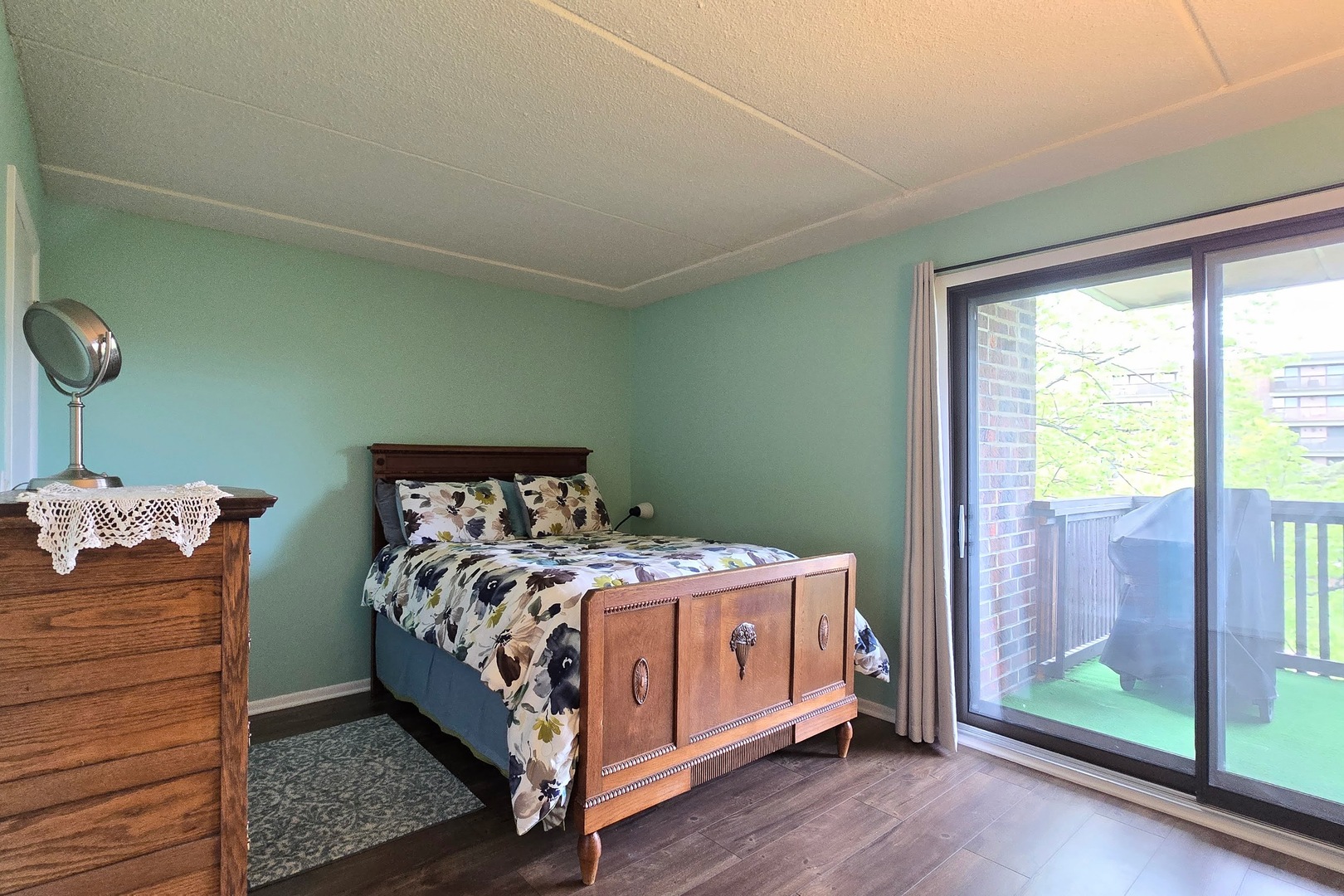 917 Vose Drive #411, Gurnee, IL 60031