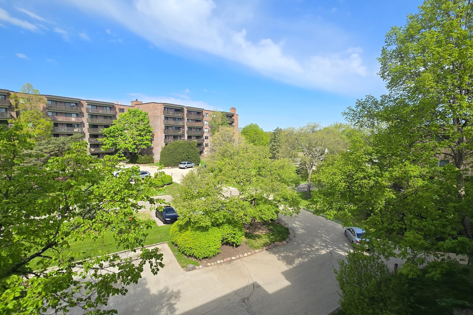 917 Vose Drive #411, Gurnee, IL 60031