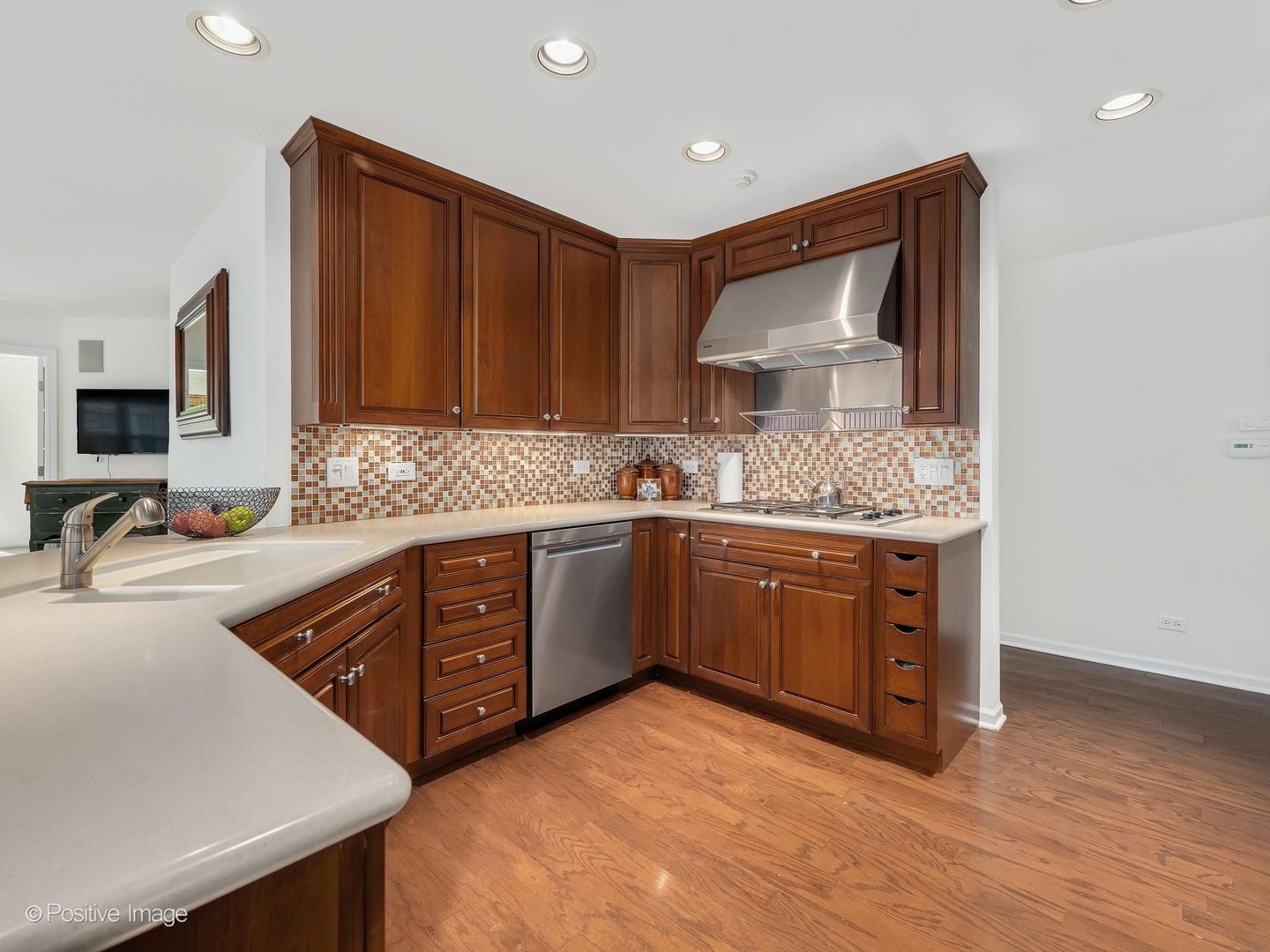11025 Edgebrook Lane, Indian Head Park, IL 60525