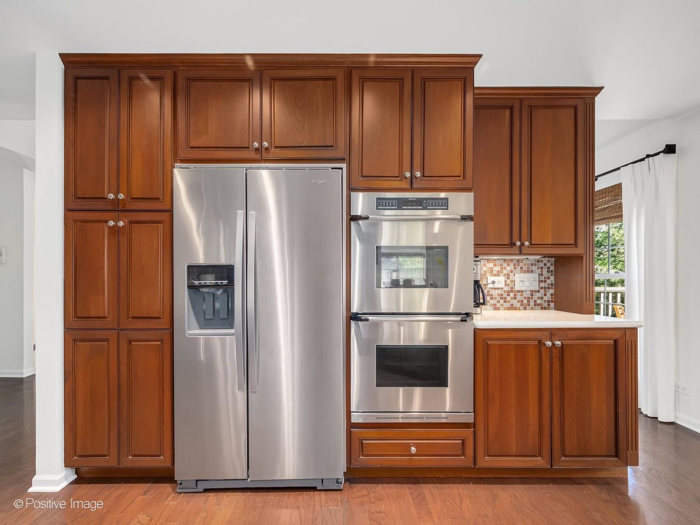 11025 Edgebrook Lane, Indian Head Park, IL 60525