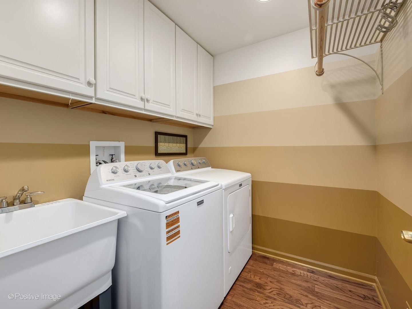 11025 Edgebrook Lane, Indian Head Park, IL 60525