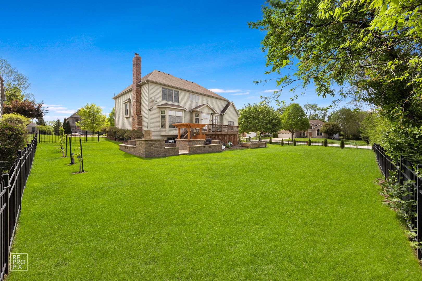 600 Willow Street, Sugar Grove, IL 60554