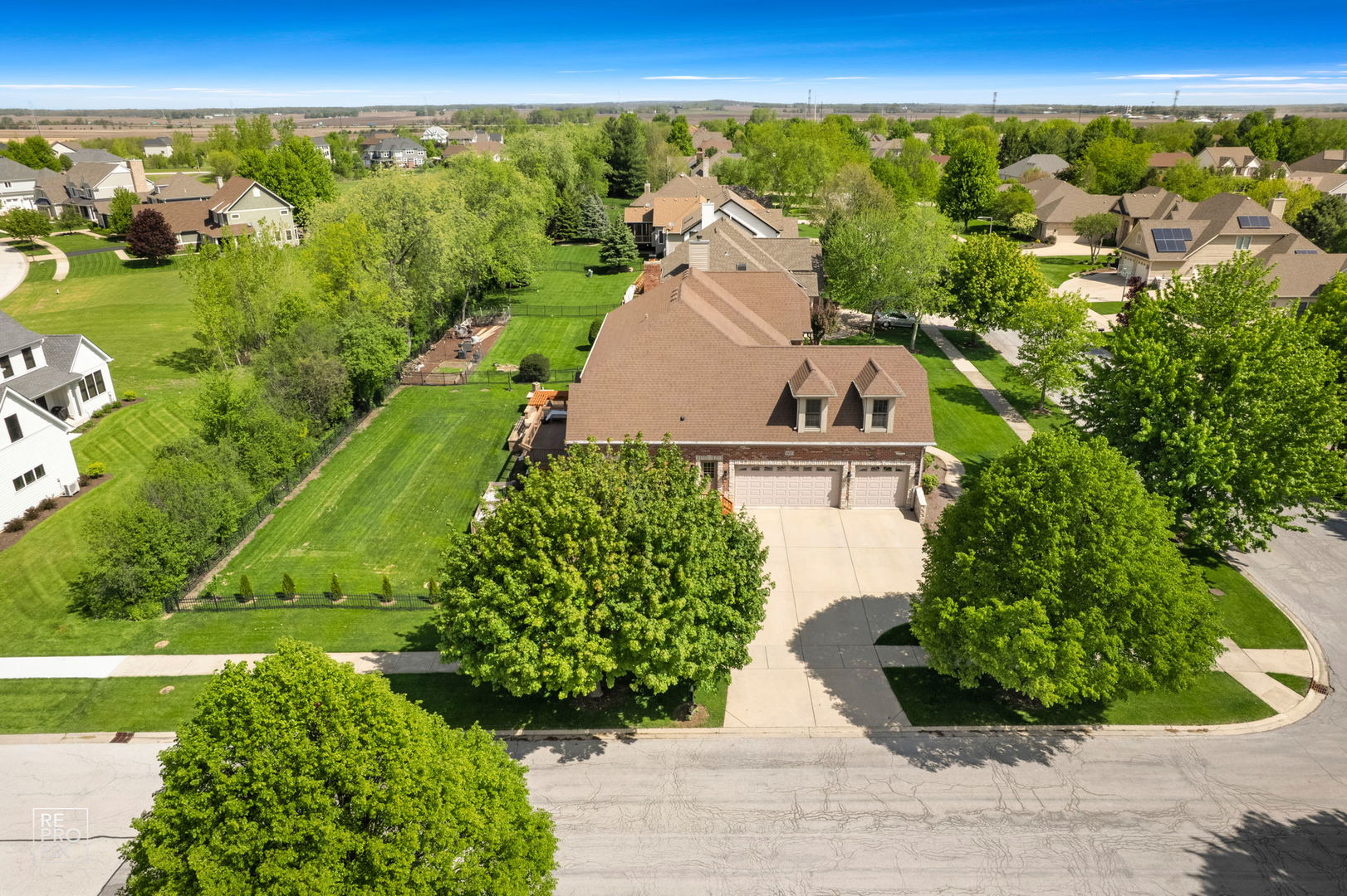 600 Willow Street, Sugar Grove, IL 60554