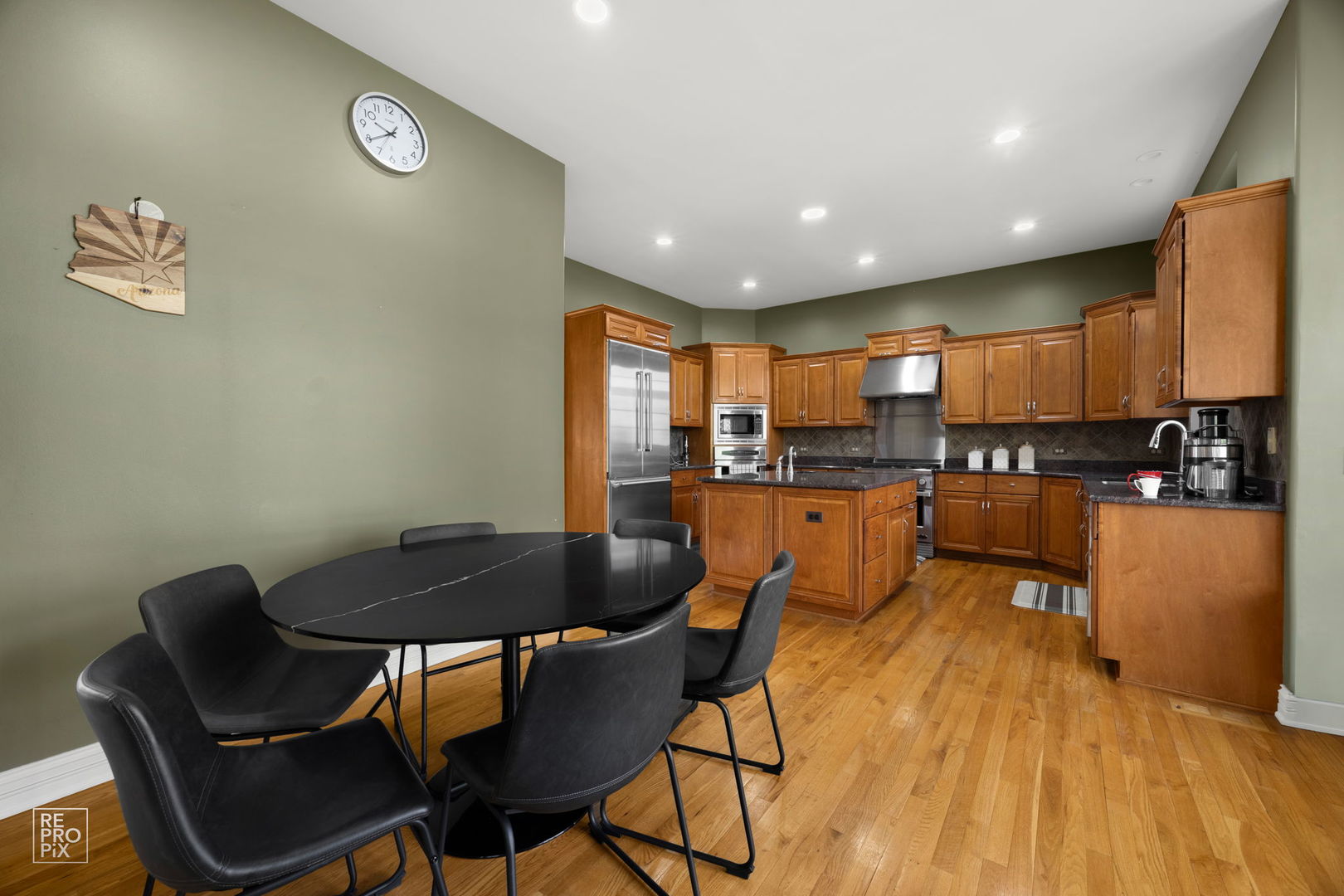 600 Willow Street, Sugar Grove, IL 60554