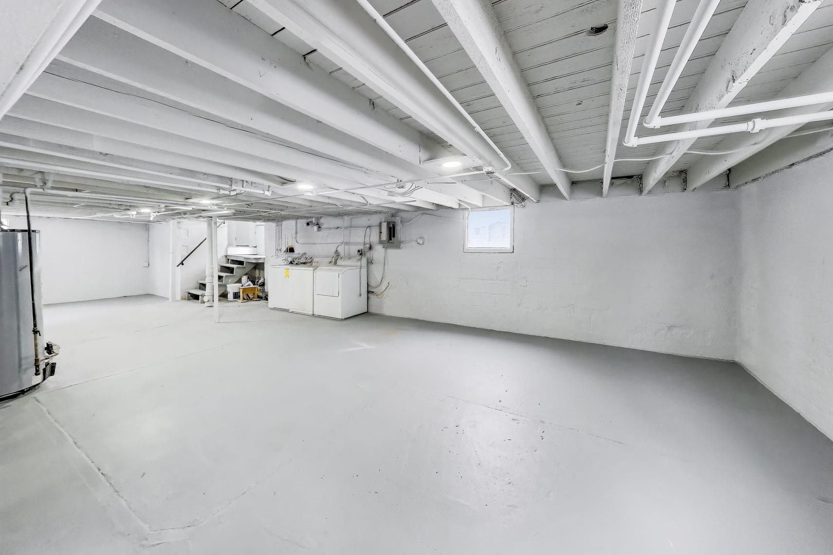 1638 Oakwood Avenue, Des Plaines, IL 60016