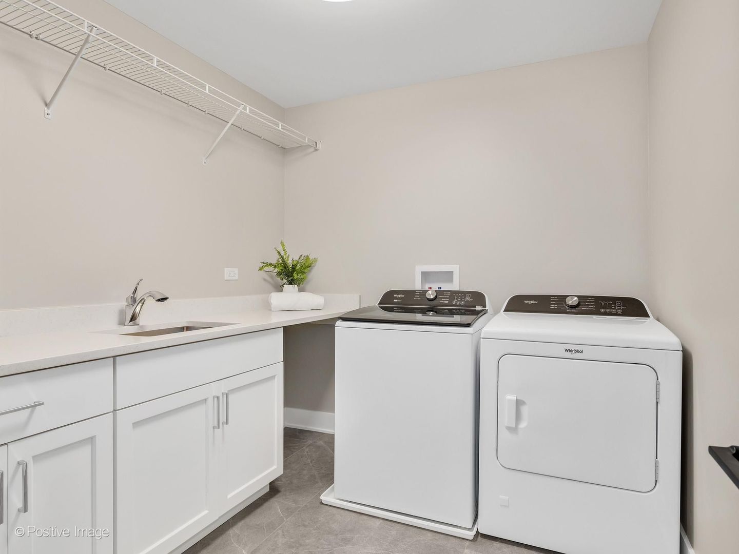 411 Chicago Avenue, Downers Grove, IL 60515