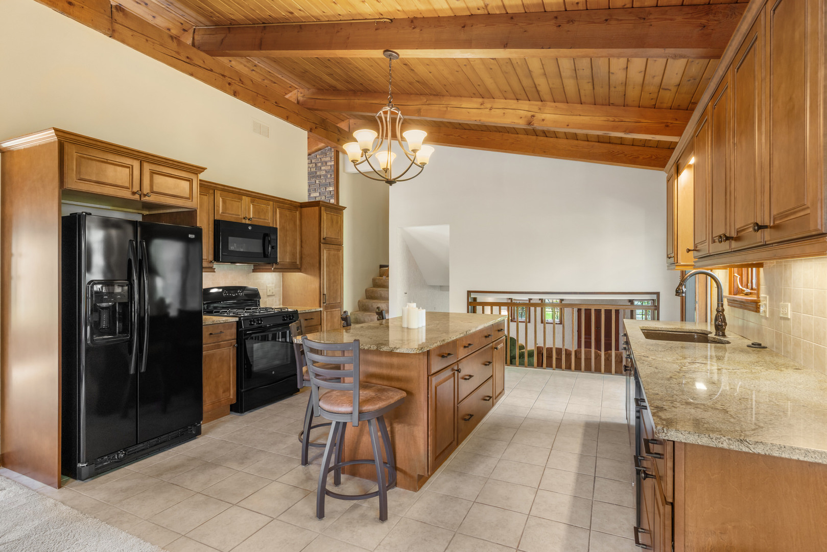 329 S Fairfield Avenue, Lombard, IL 60148