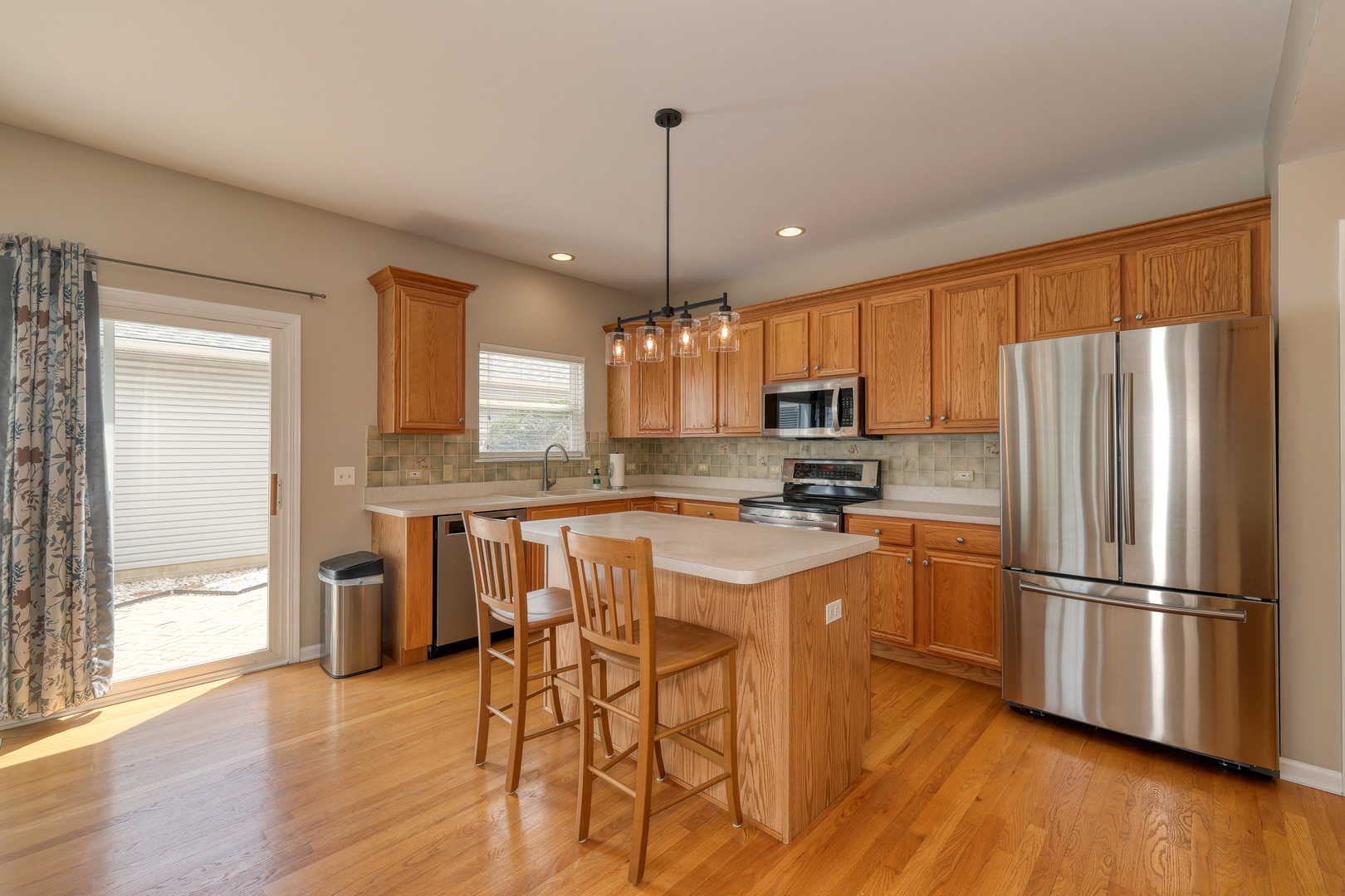 2030 Peterson Place, Batavia, IL 60510