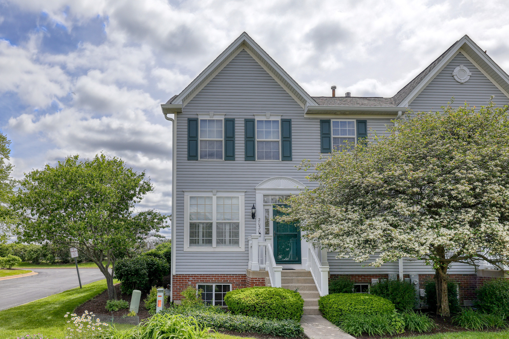 2030 Peterson Place, Batavia, IL 60510