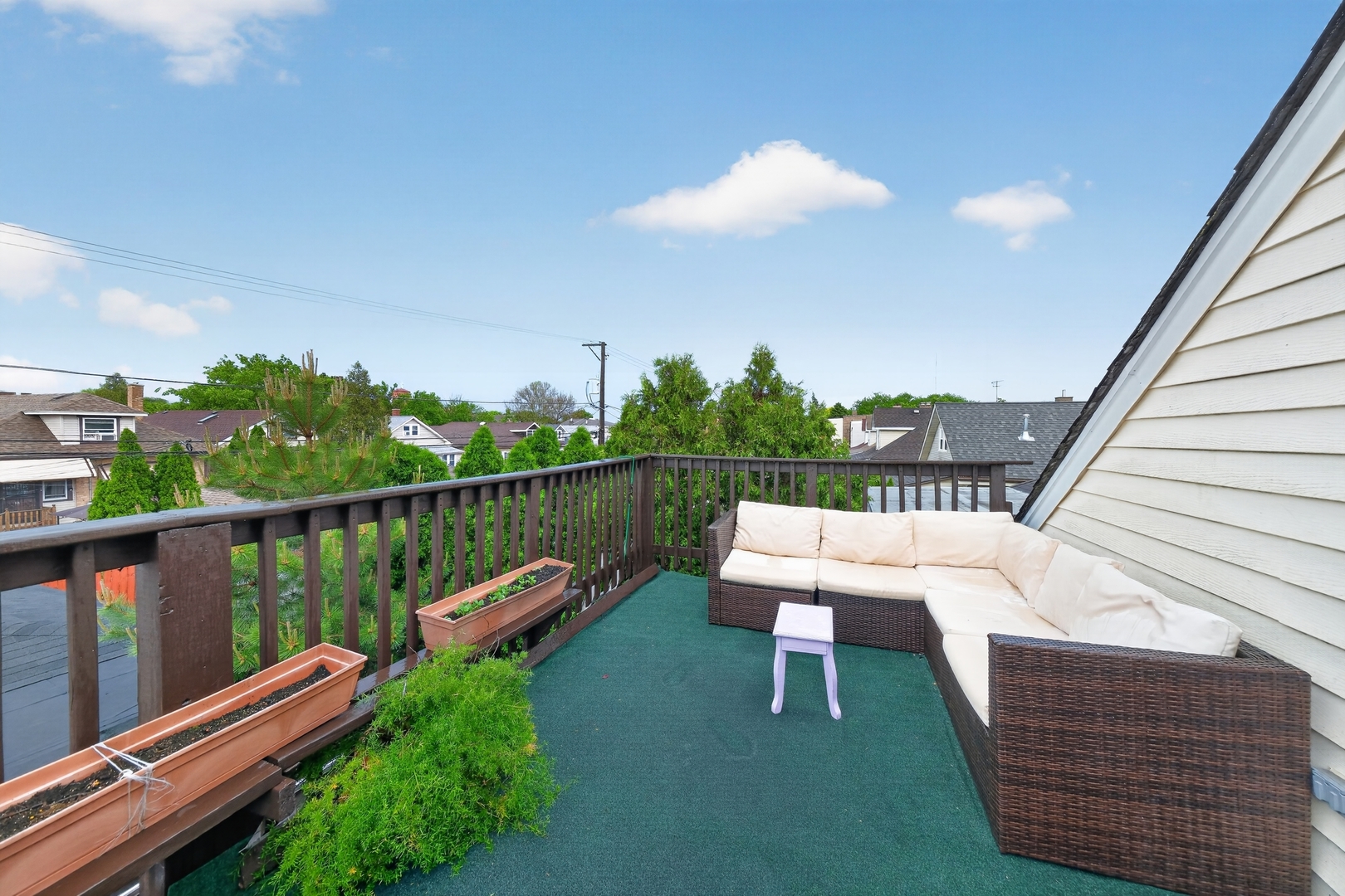 5438 W Melrose Street, Chicago, IL 60641