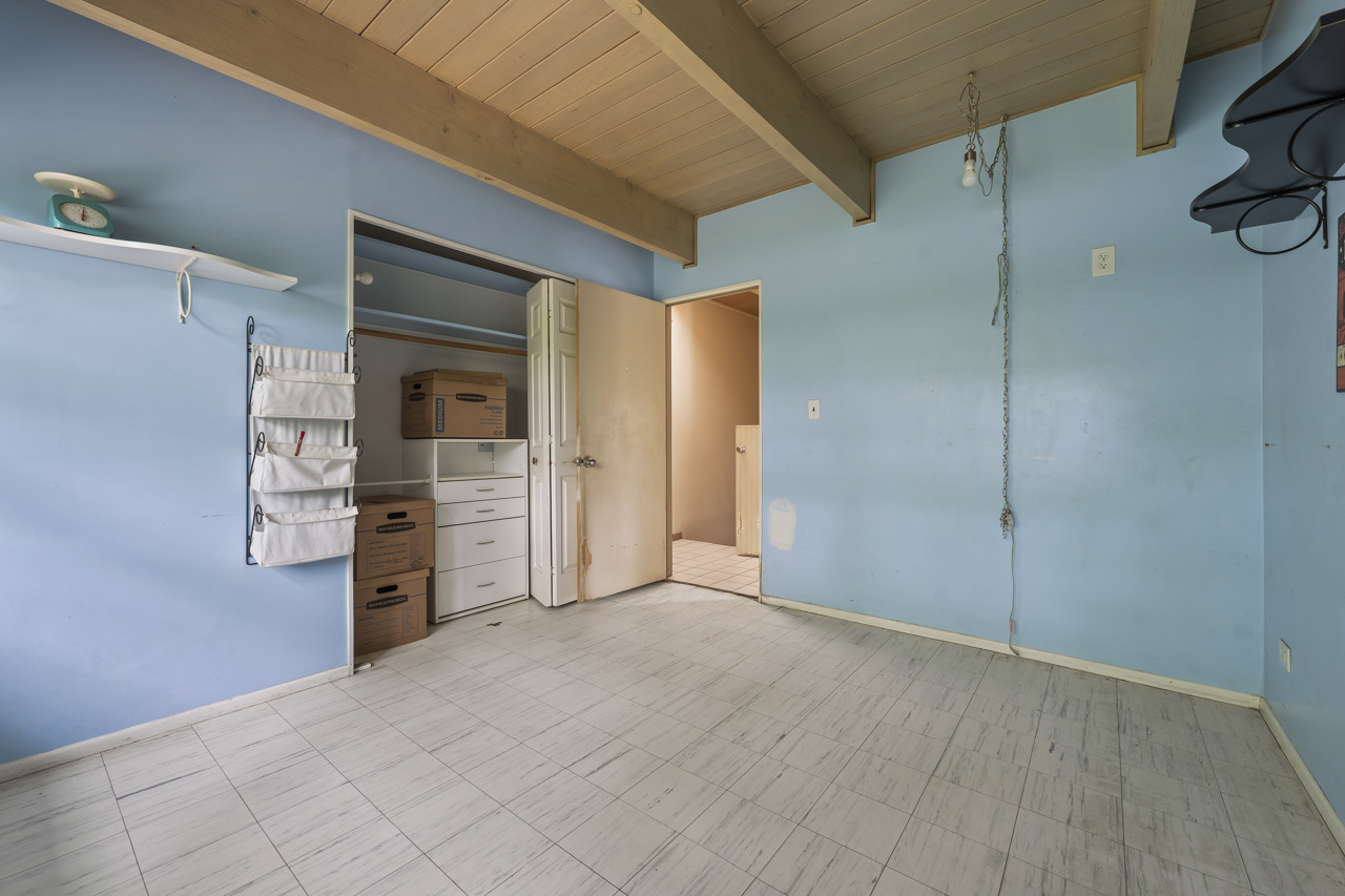 431 S Saint Marys Road, Libertyville, IL 60048