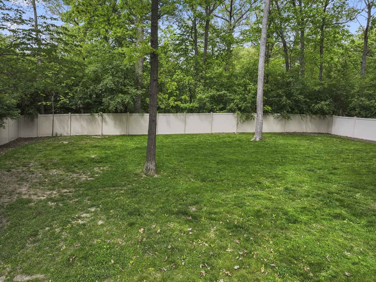 431 S Saint Marys Road, Libertyville, IL 60048