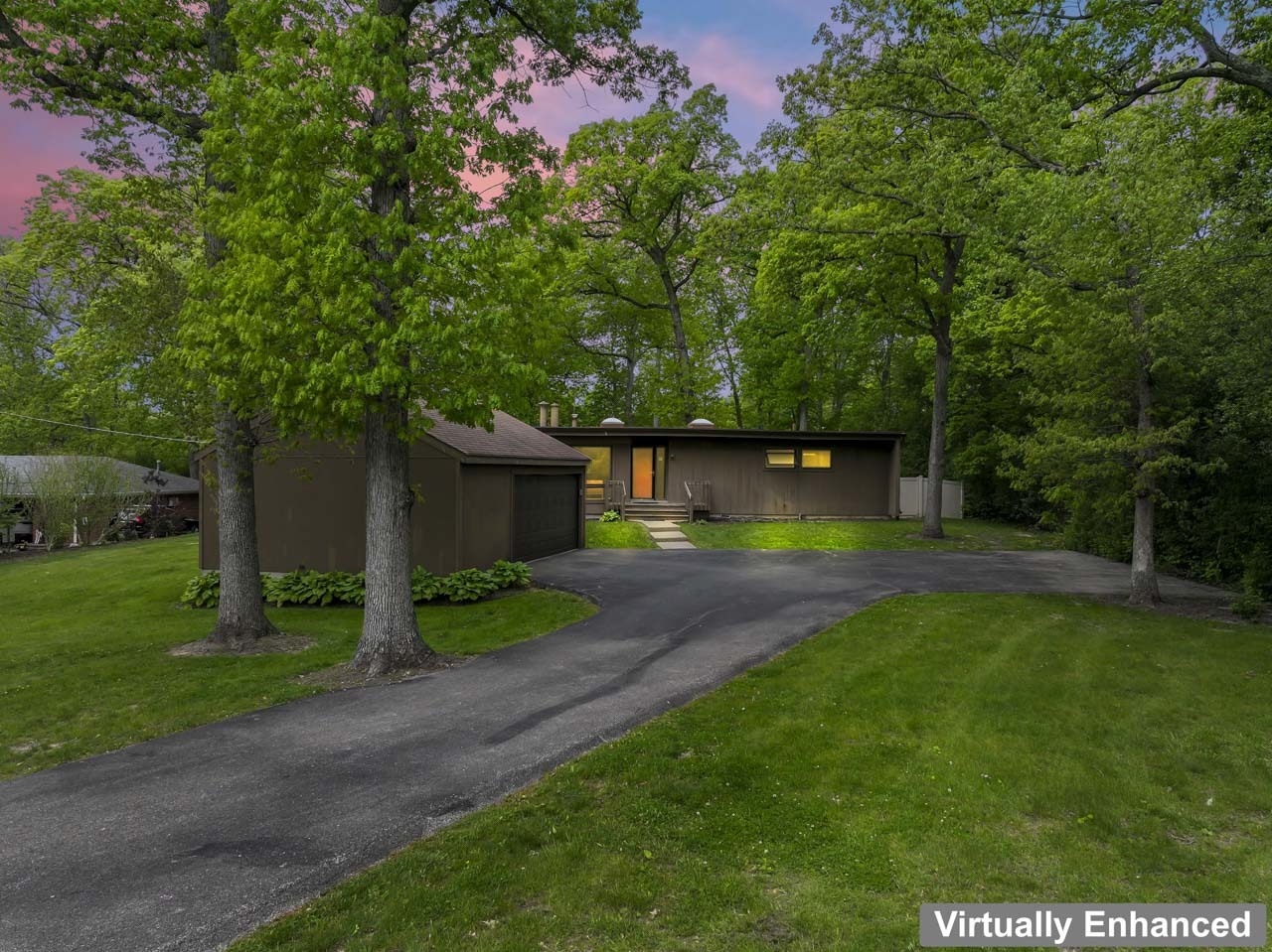 431 S Saint Marys Road, Libertyville, IL 60048