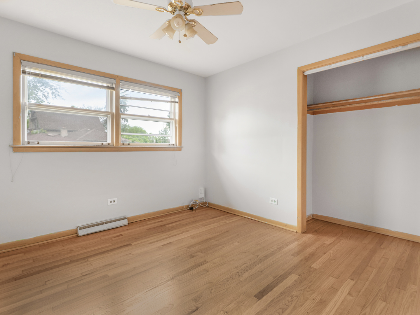 3860 N Oketo Avenue, Chicago, IL 60634