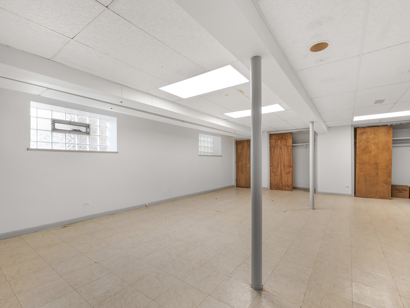 3860 N Oketo Avenue, Chicago, IL 60634