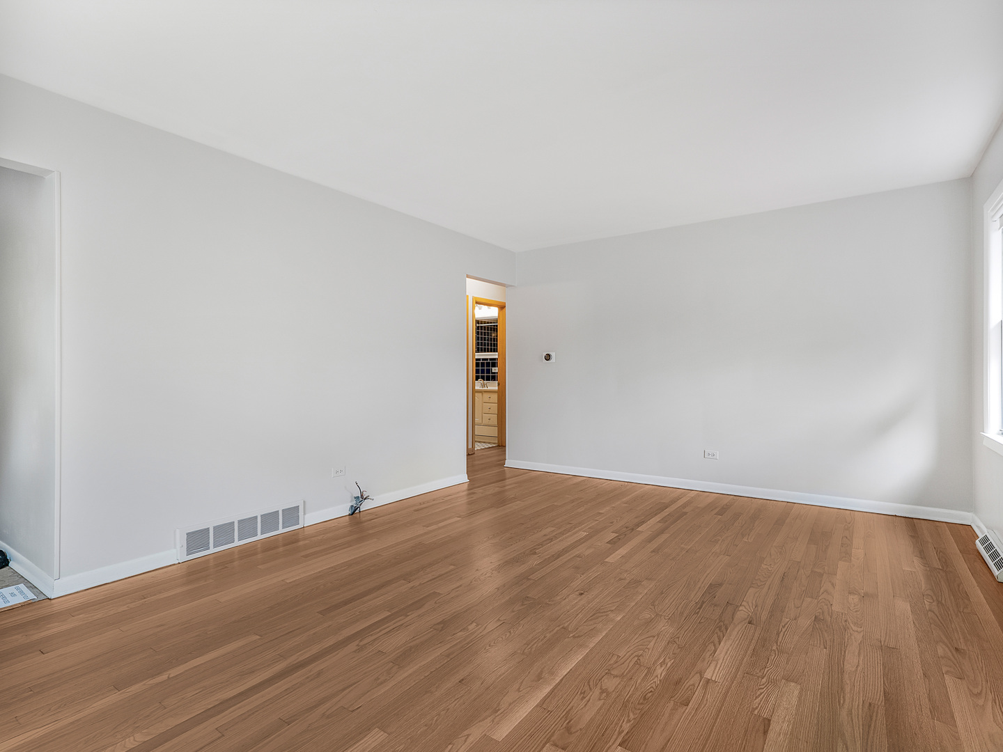 3860 N Oketo Avenue, Chicago, IL 60634