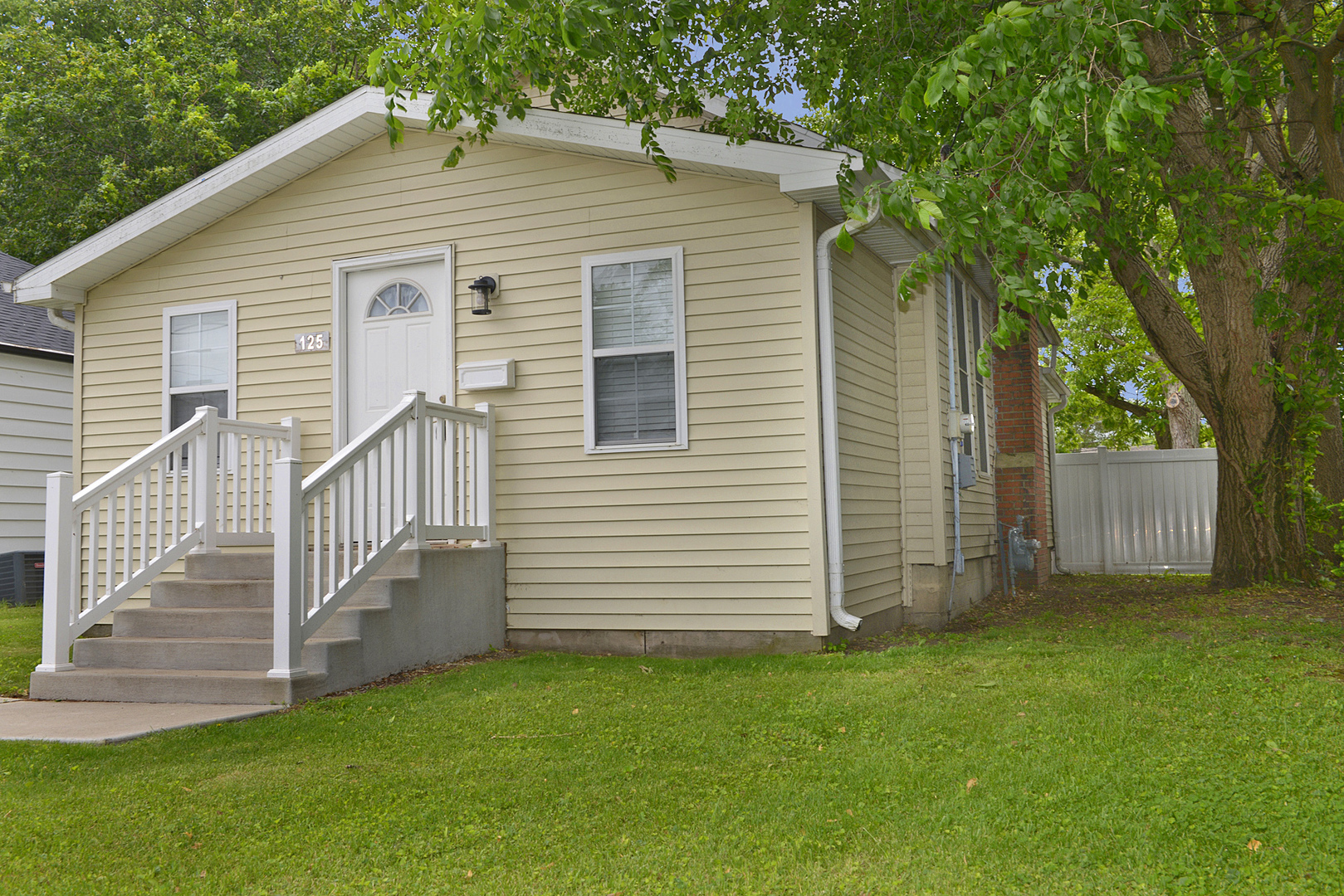 125 Prairie Street, Ottawa, IL 61350