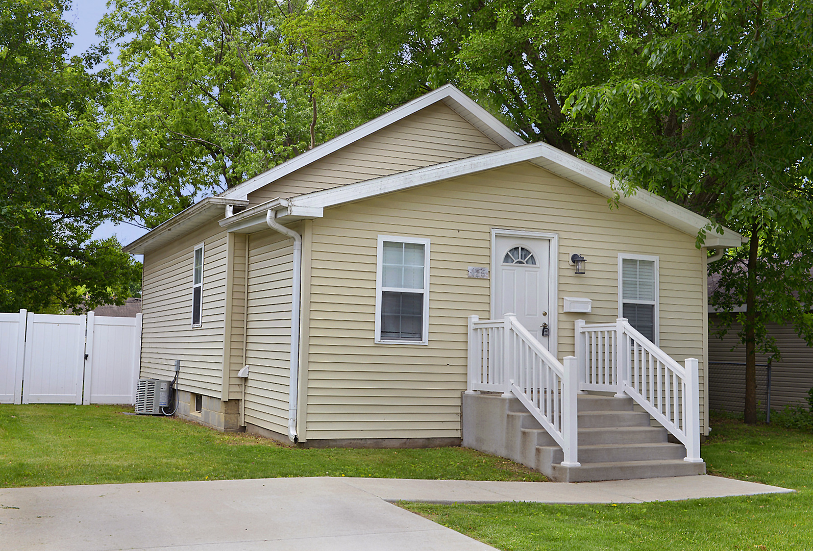 125 Prairie Street, Ottawa, IL 61350