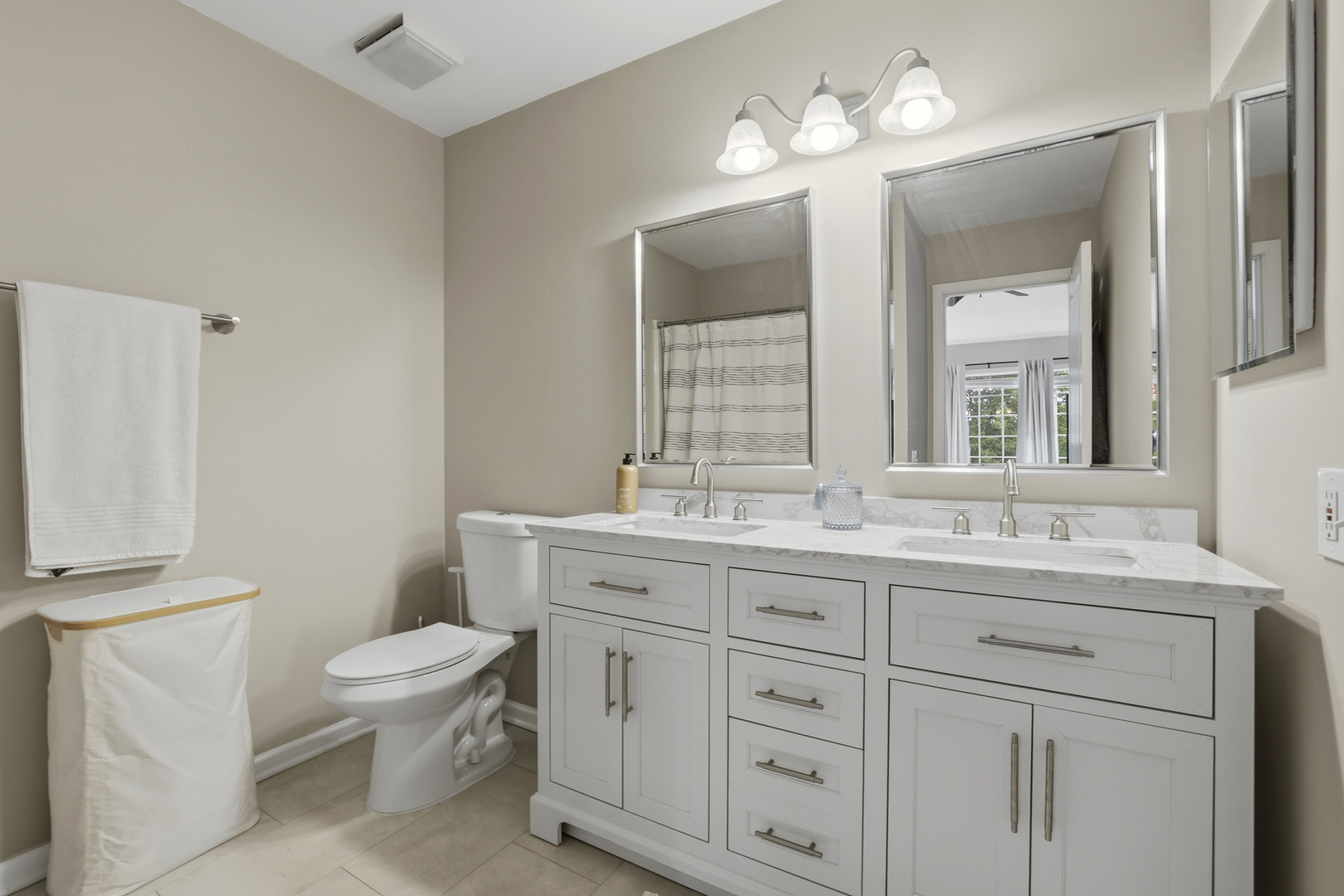 1307 Summersweet Lane, Bartlett, IL 60103