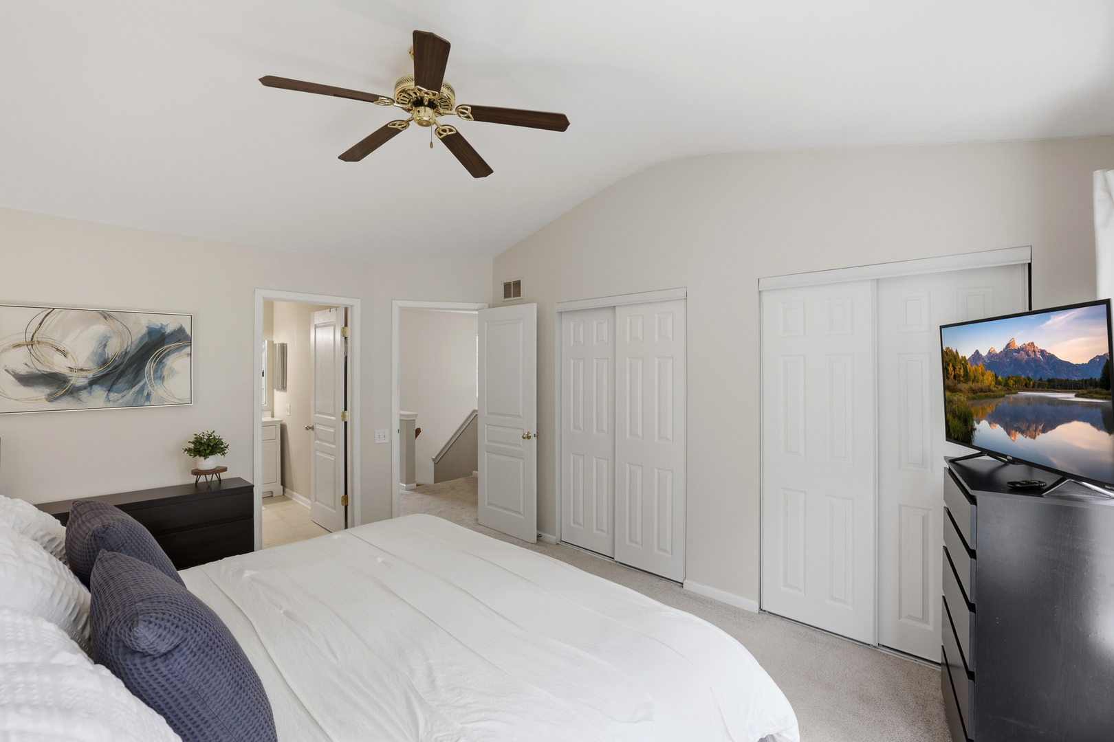 1307 Summersweet Lane, Bartlett, IL 60103