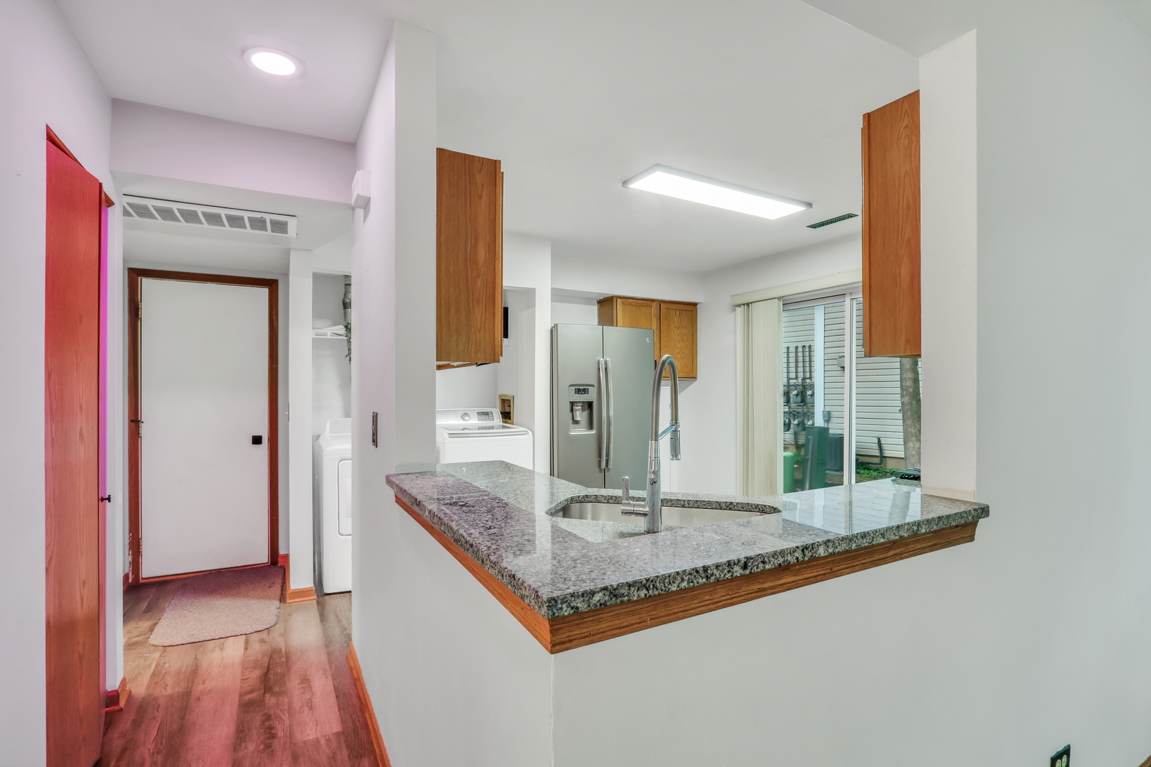 274 W Treehouse Lane #274, Round Lake, IL 60073