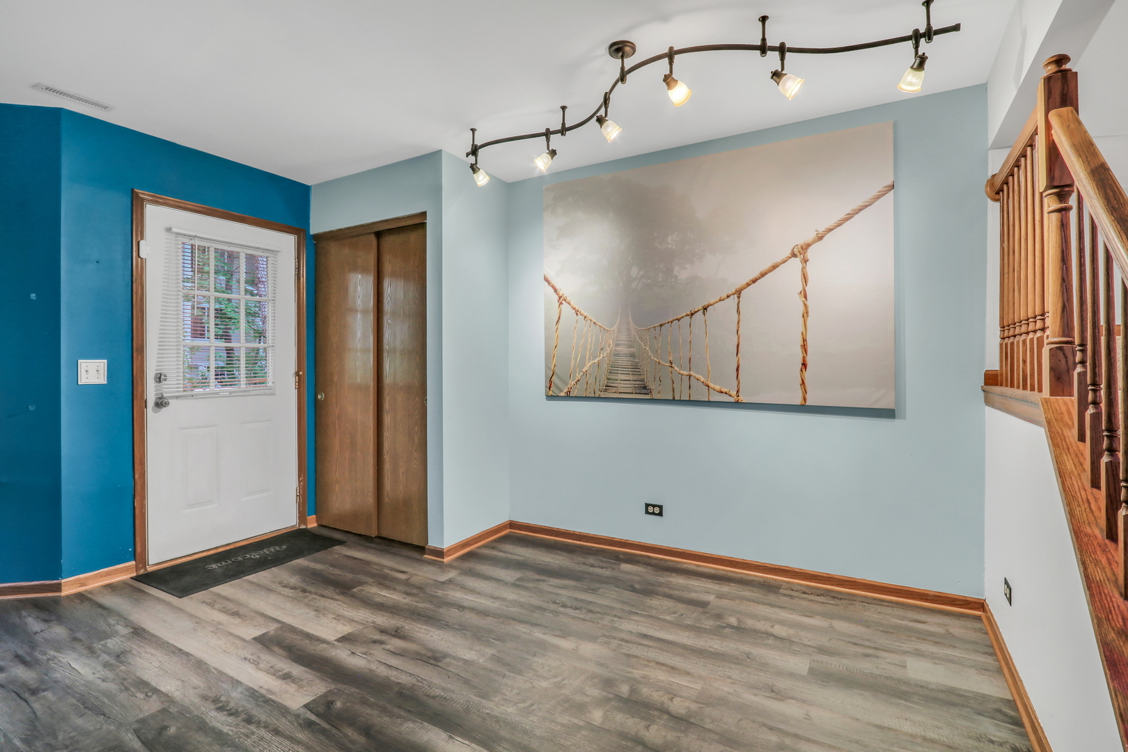 274 W Treehouse Lane #274, Round Lake, IL 60073