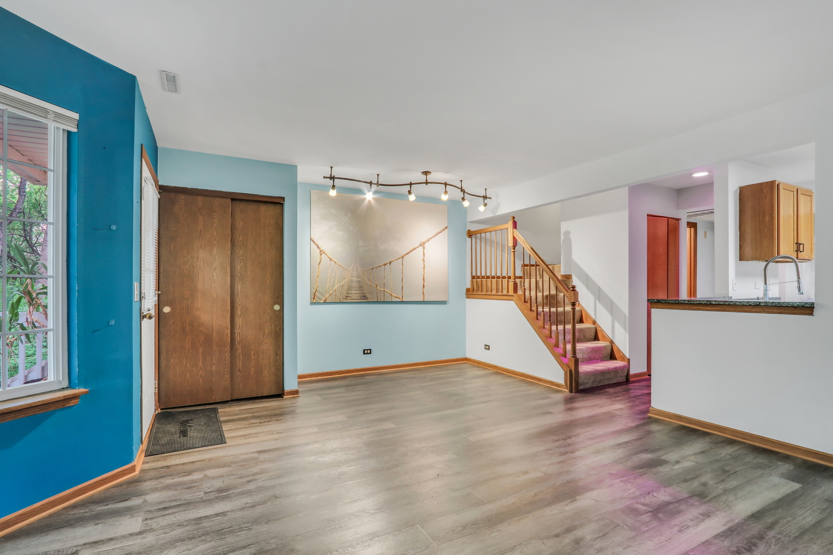 274 W Treehouse Lane #274, Round Lake, IL 60073