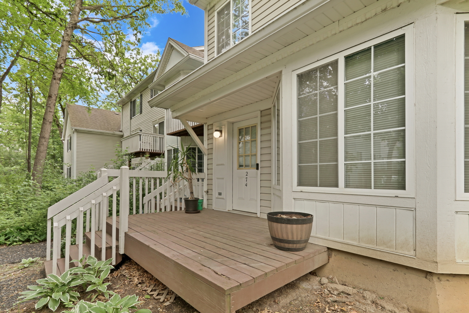 274 W Treehouse Lane #274, Round Lake, IL 60073