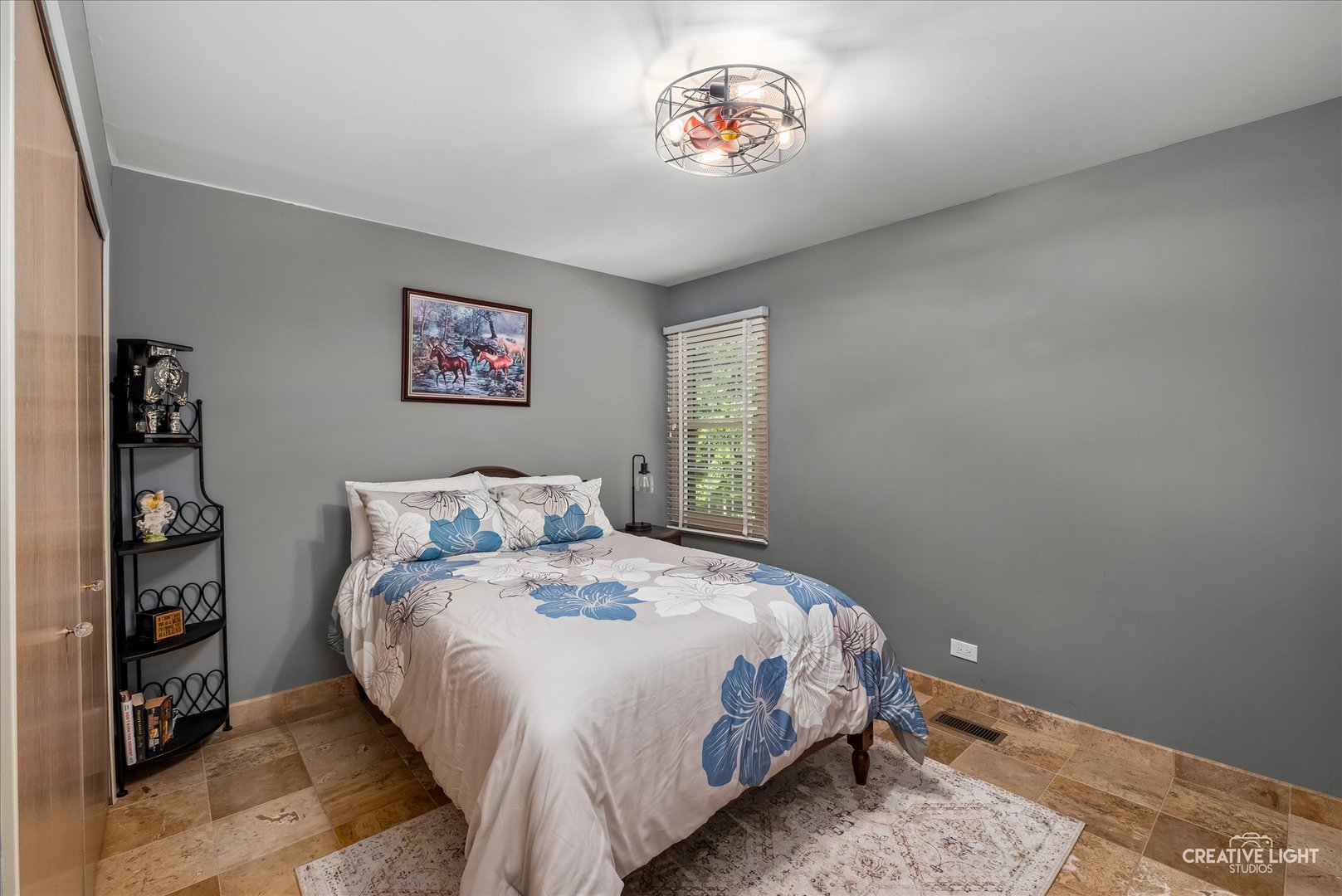 0N682 CHELSEA Circle, Winfield, IL 60190