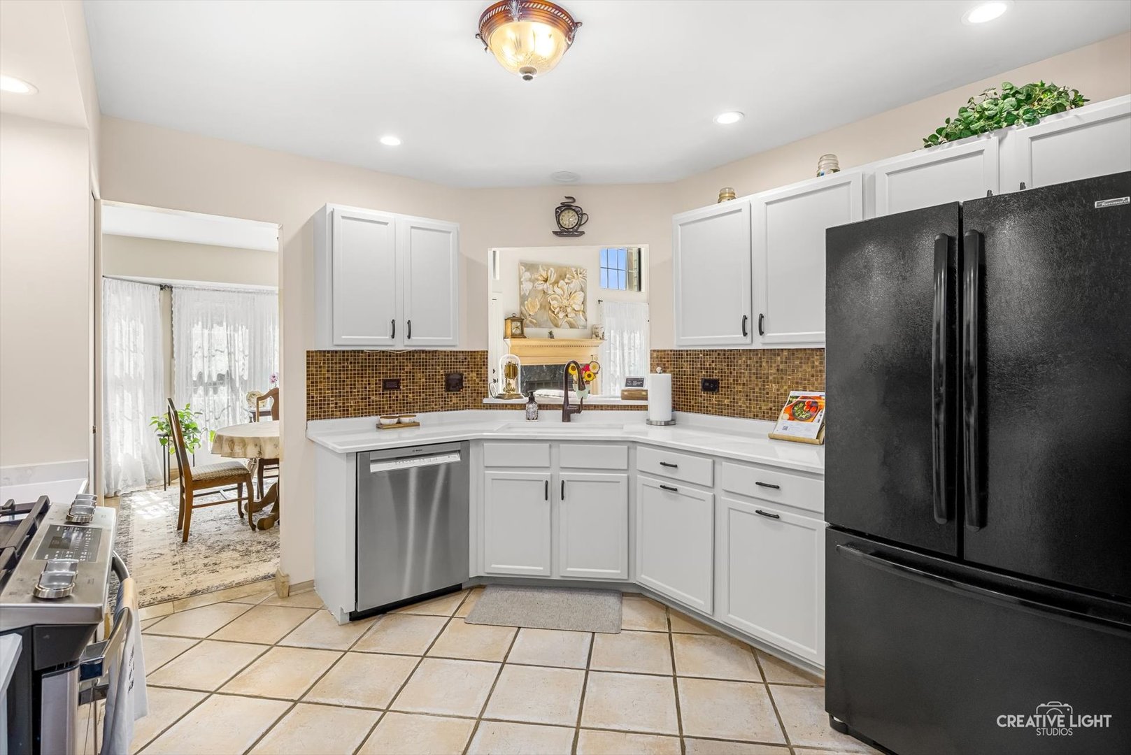 0N682 CHELSEA Circle, Winfield, IL 60190