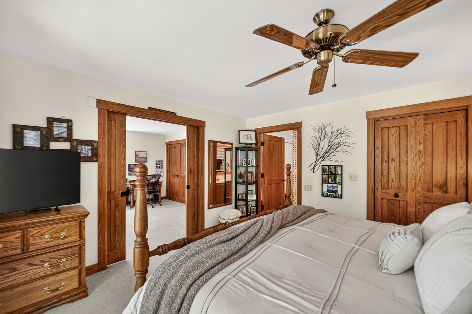 27250 N Meadowoods Lane, Mettawa, IL 60048