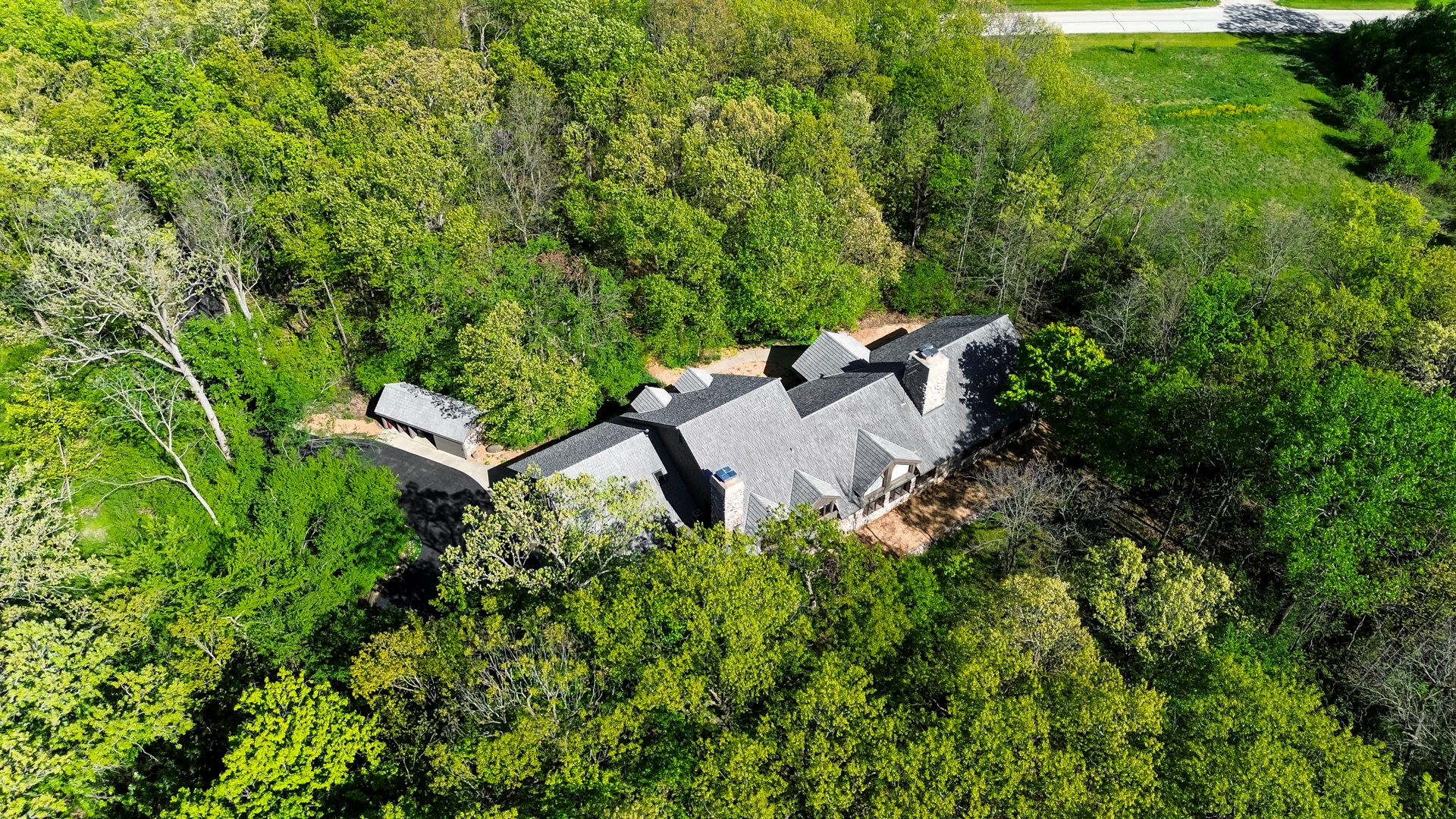 27250 N Meadowoods Lane, Mettawa, IL 60048