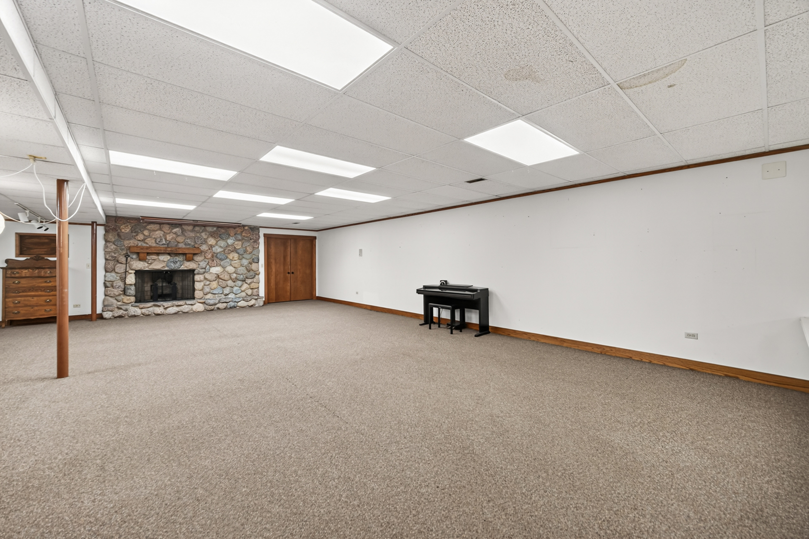 27250 N Meadowoods Lane, Mettawa, IL 60048