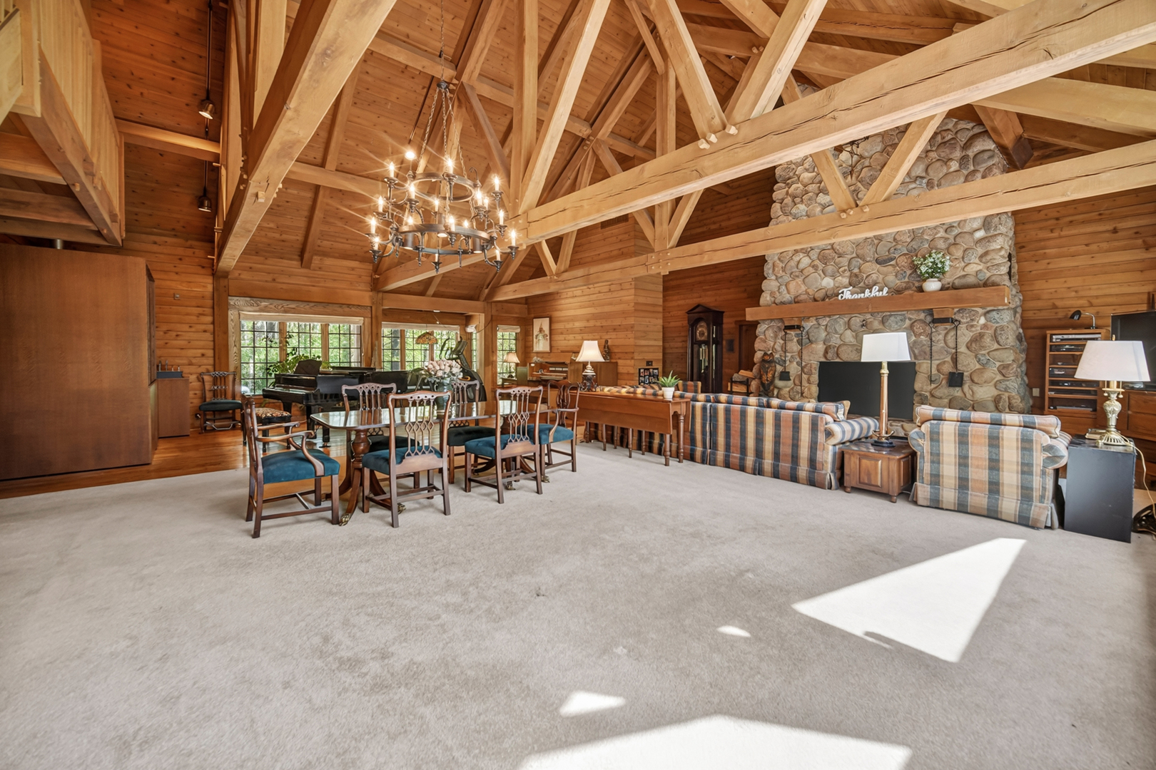 27250 N Meadowoods Lane, Mettawa, IL 60048