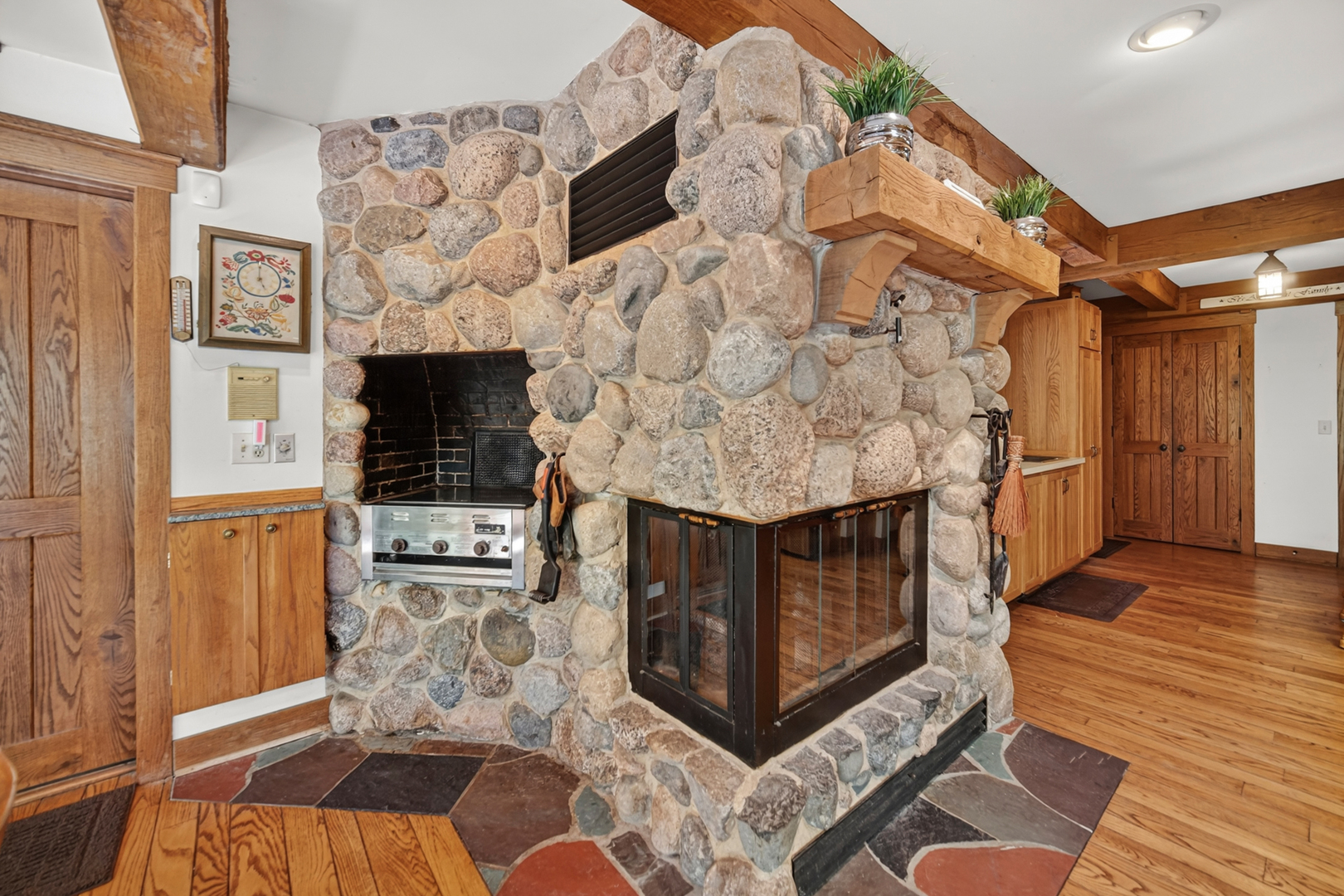 27250 N Meadowoods Lane, Mettawa, IL 60048