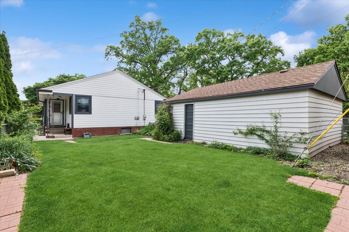 2508 W Sibley Street, Park Ridge, IL 60068