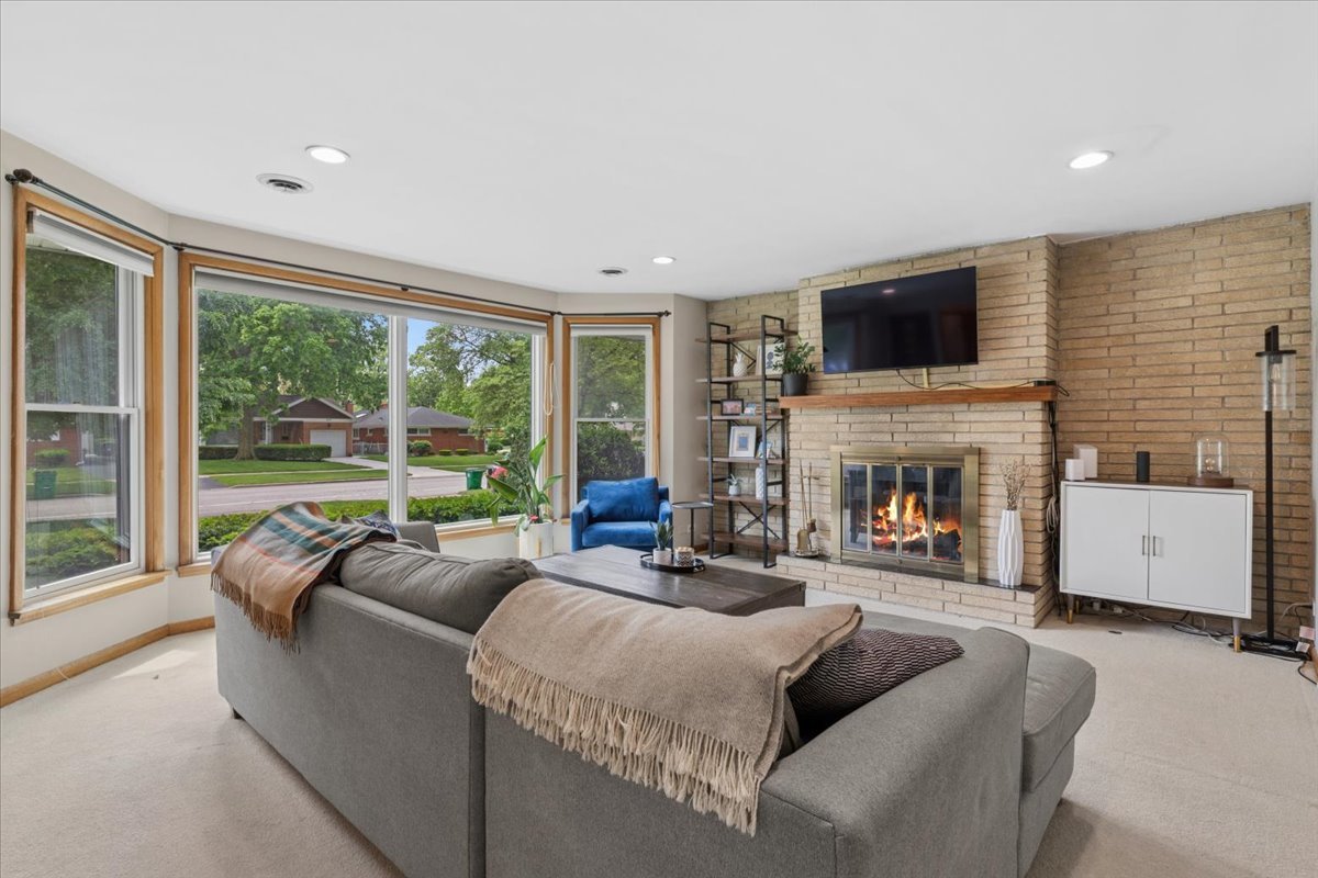 2508 W Sibley Street, Park Ridge, IL 60068