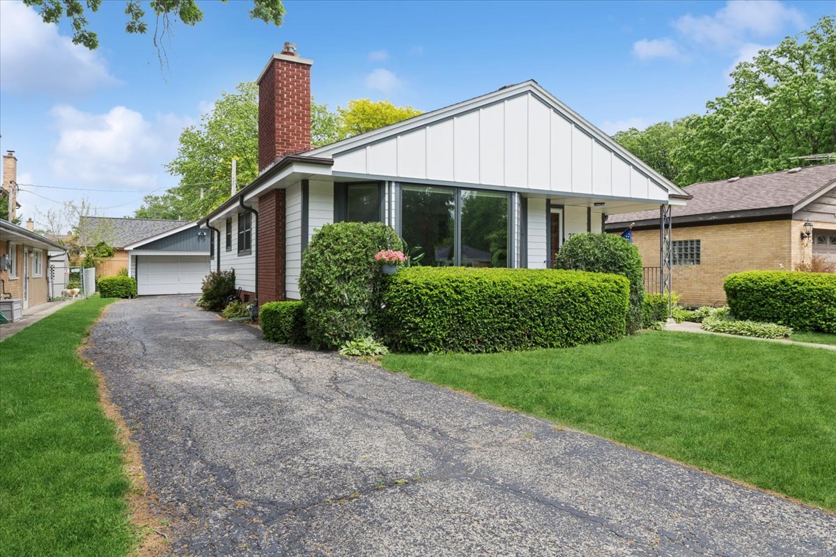 2508 W Sibley Street, Park Ridge, IL 60068
