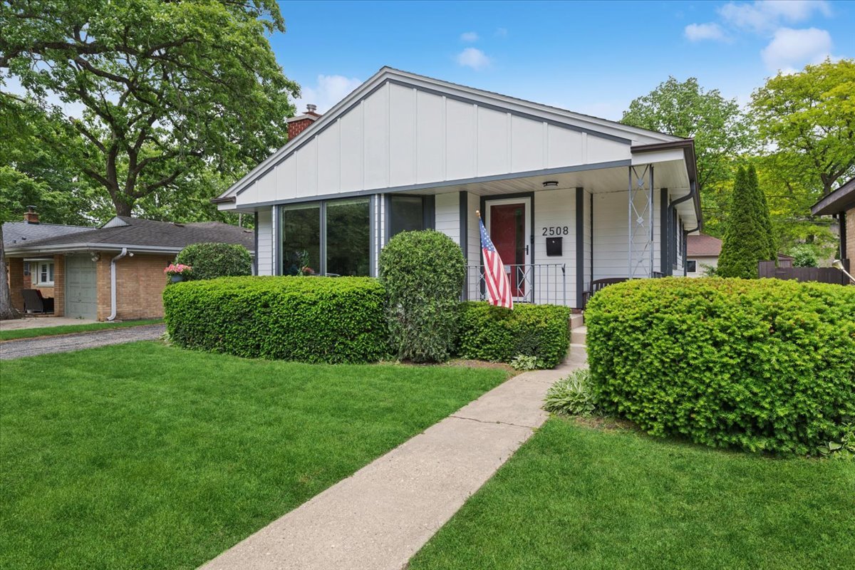 2508 W Sibley Street, Park Ridge, IL 60068