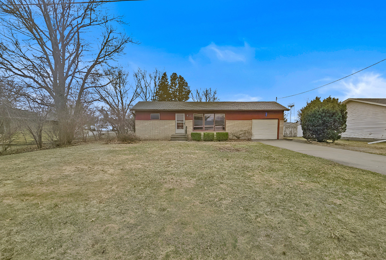 302 GARRETT Street, Sherrard, IL 61281